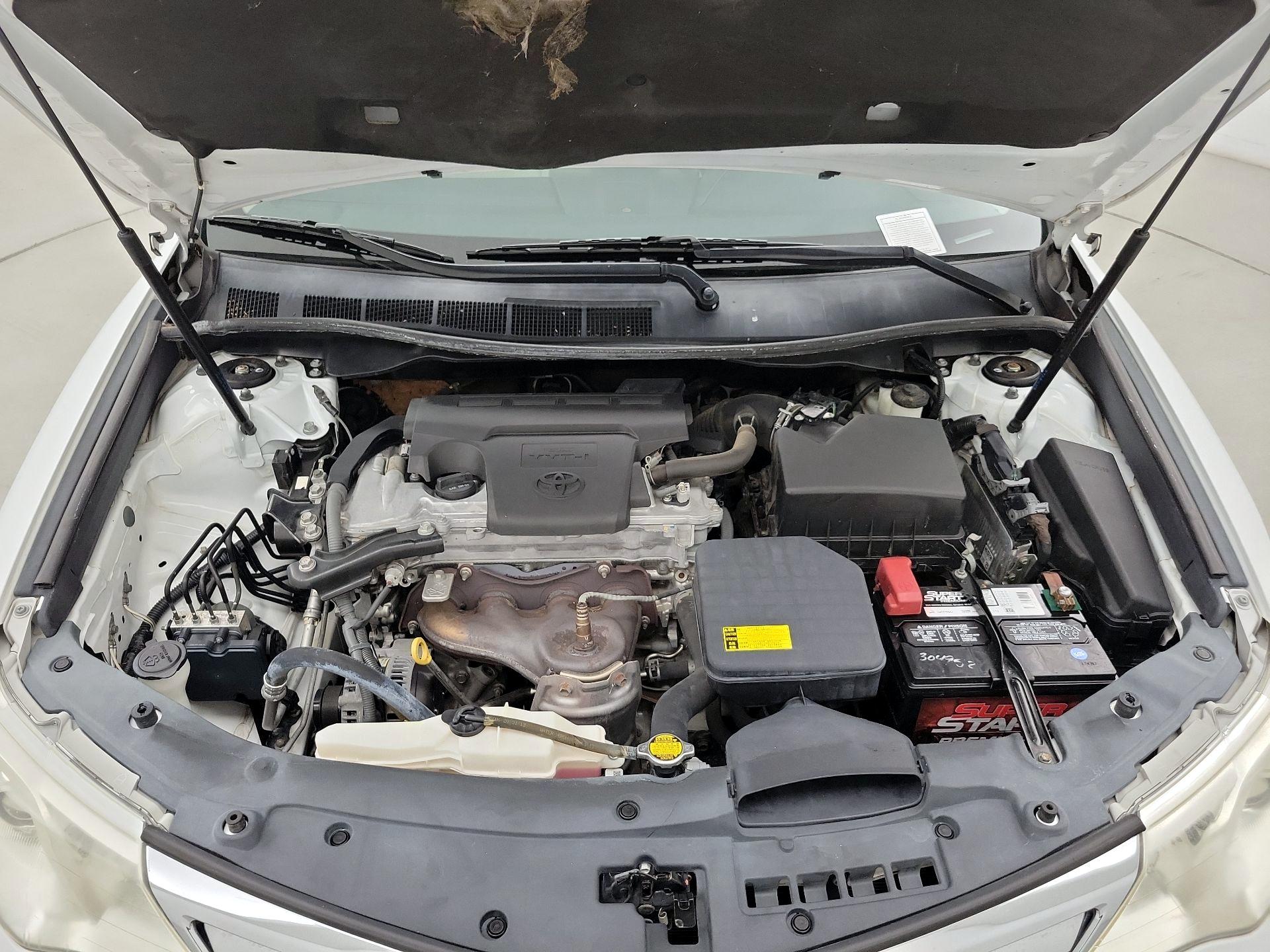 Thumbnail: 2013 Toyota Camry - 20
