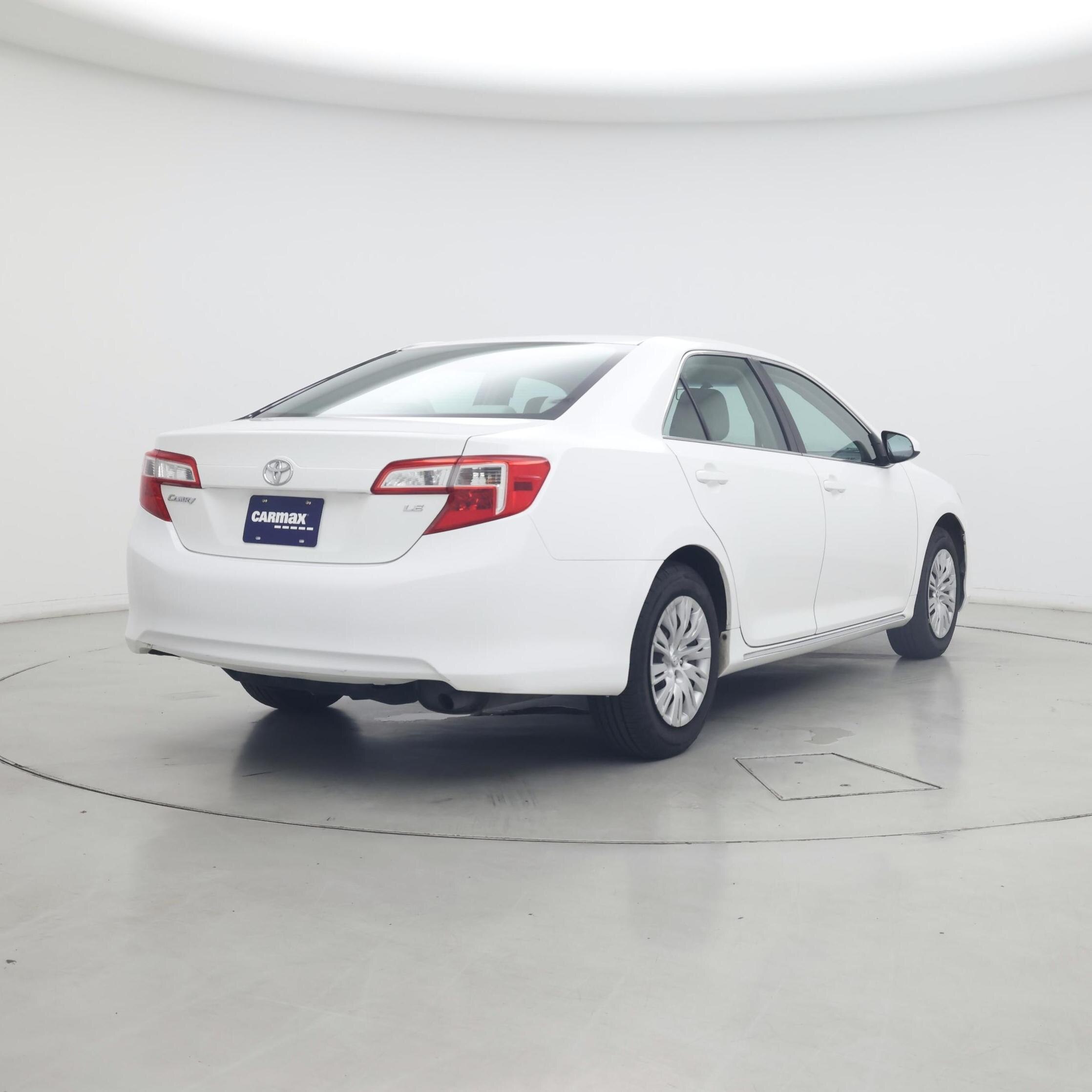 Thumbnail: 2013 Toyota Camry - 8