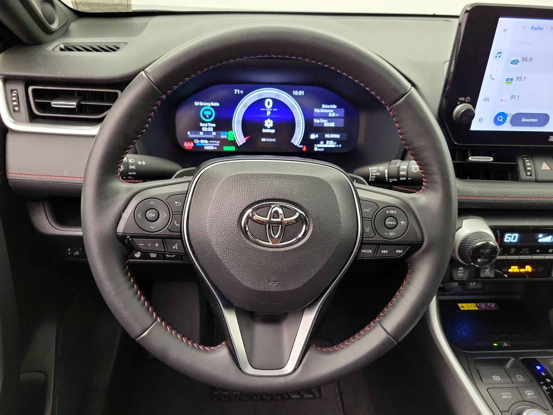 Thumbnail: 2023 Toyota RAV4 - 10