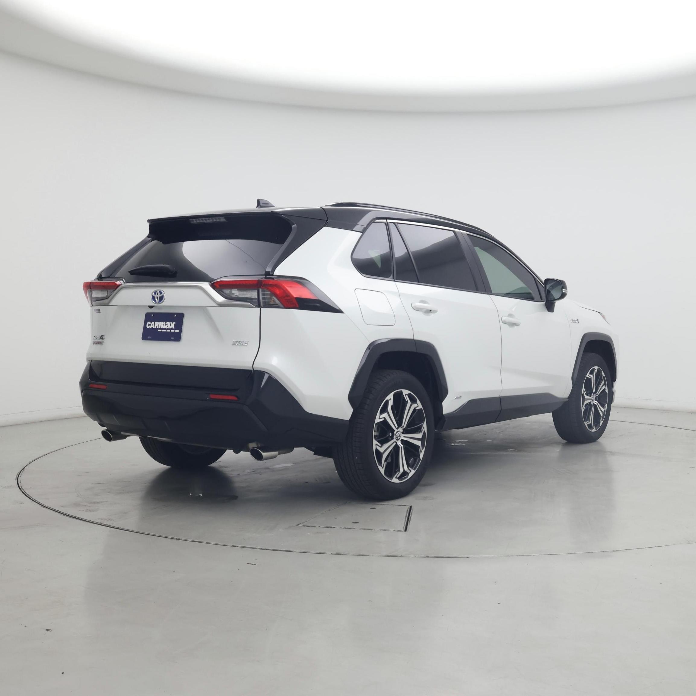 Thumbnail: 2023 Toyota RAV4 - 8