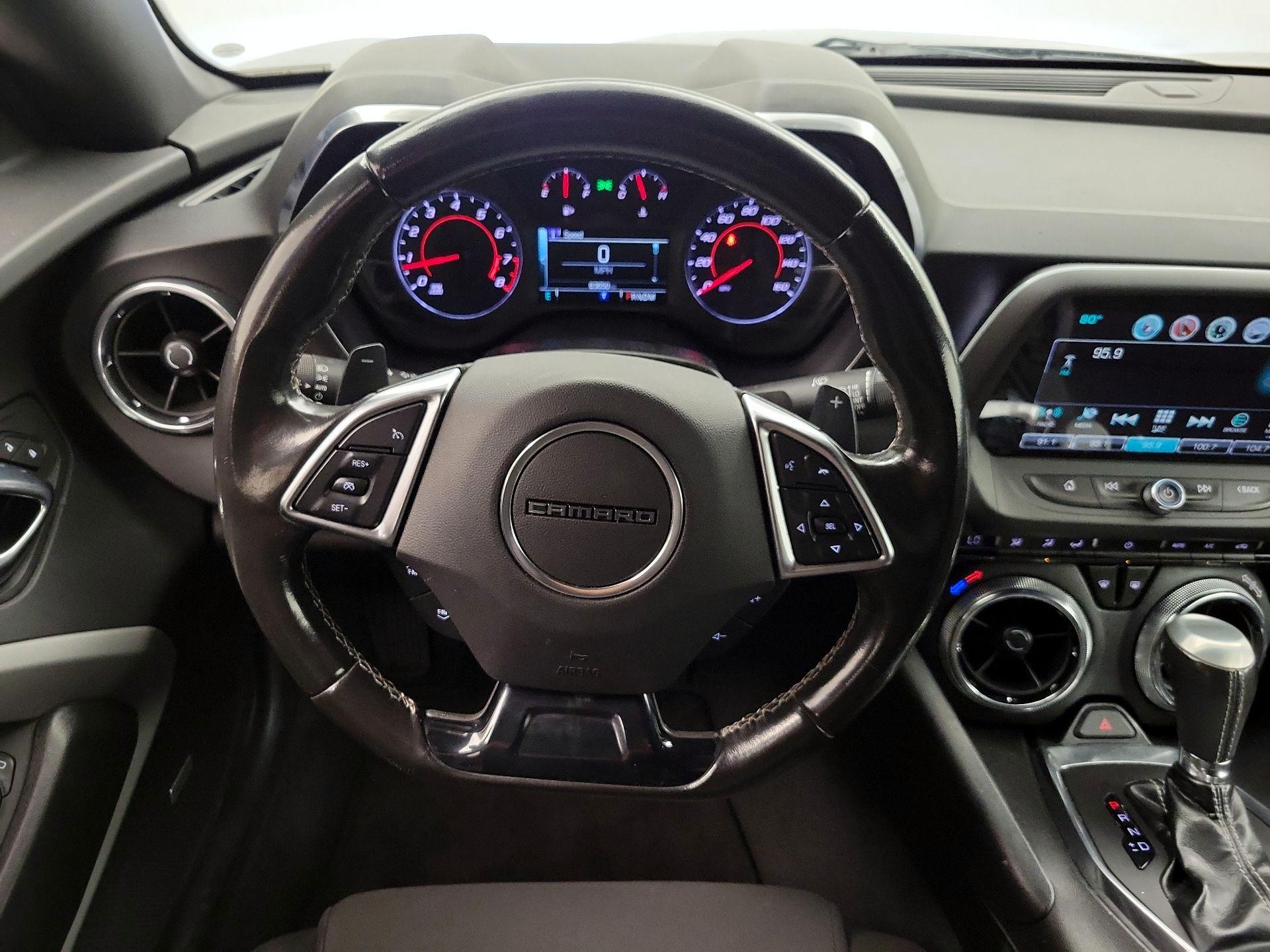 Thumbnail: 2018 Chevrolet Camaro - 10