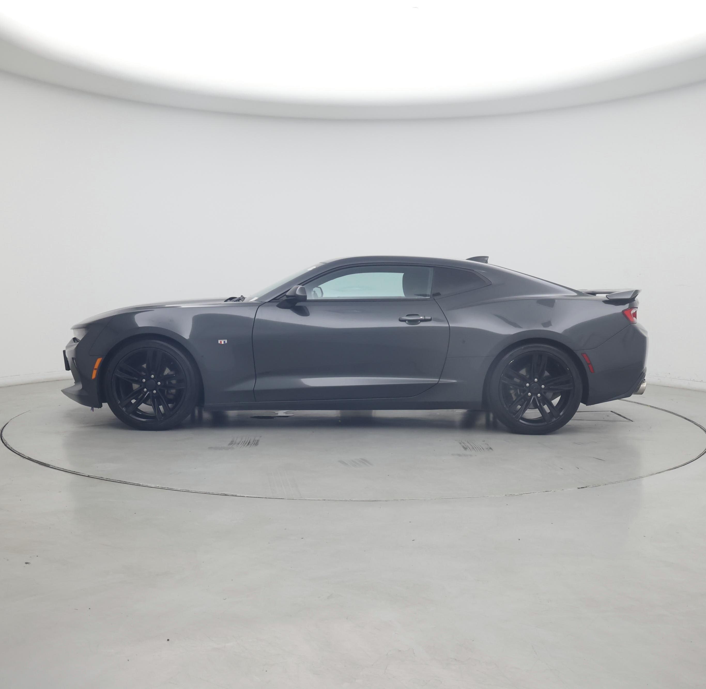 Thumbnail: 2018 Chevrolet Camaro - 3