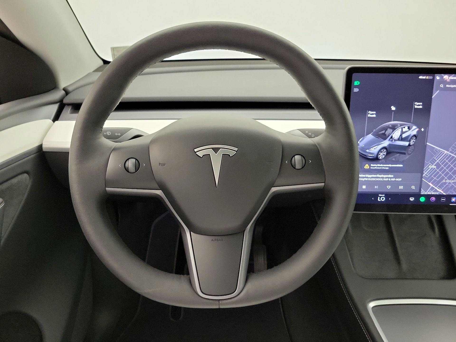 Thumbnail: 2023 Tesla Model Y - 10