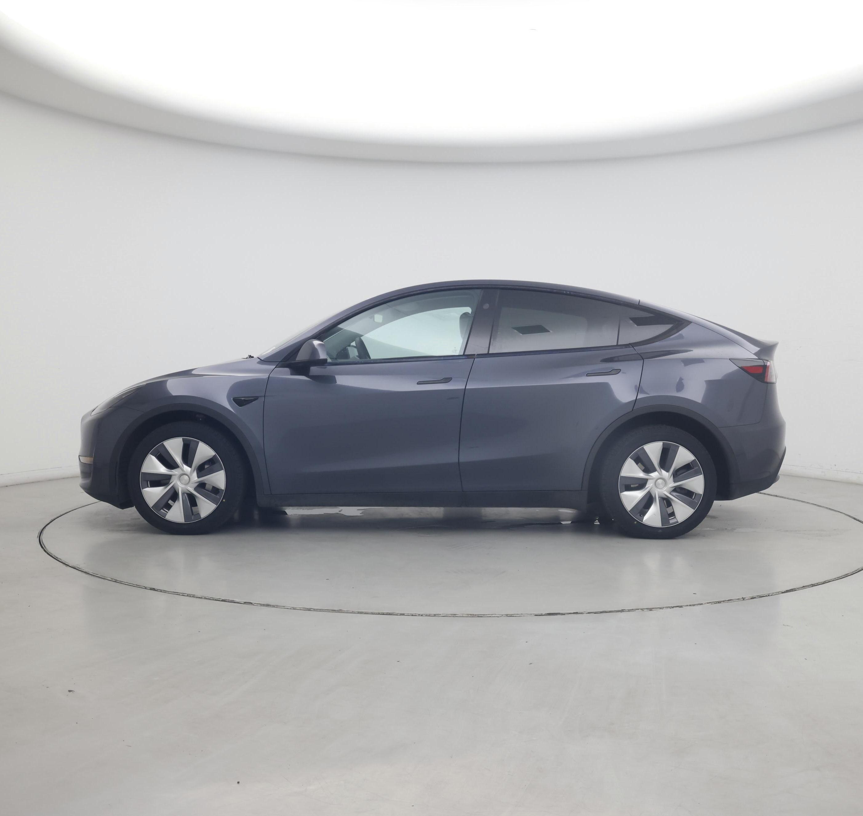 Thumbnail: 2023 Tesla Model Y - 3