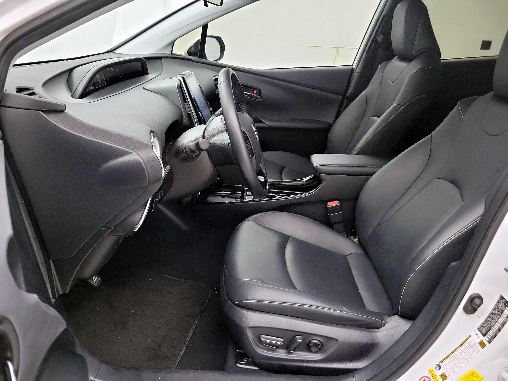 Thumbnail: 2021 Toyota Prius - 11