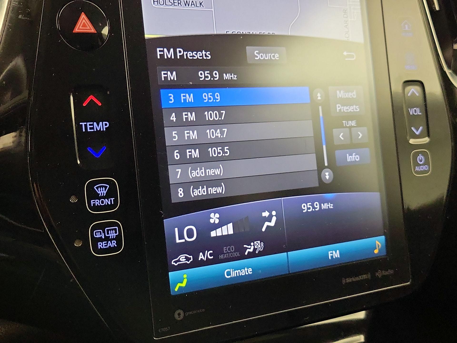 Thumbnail: 2021 Toyota Prius - 15