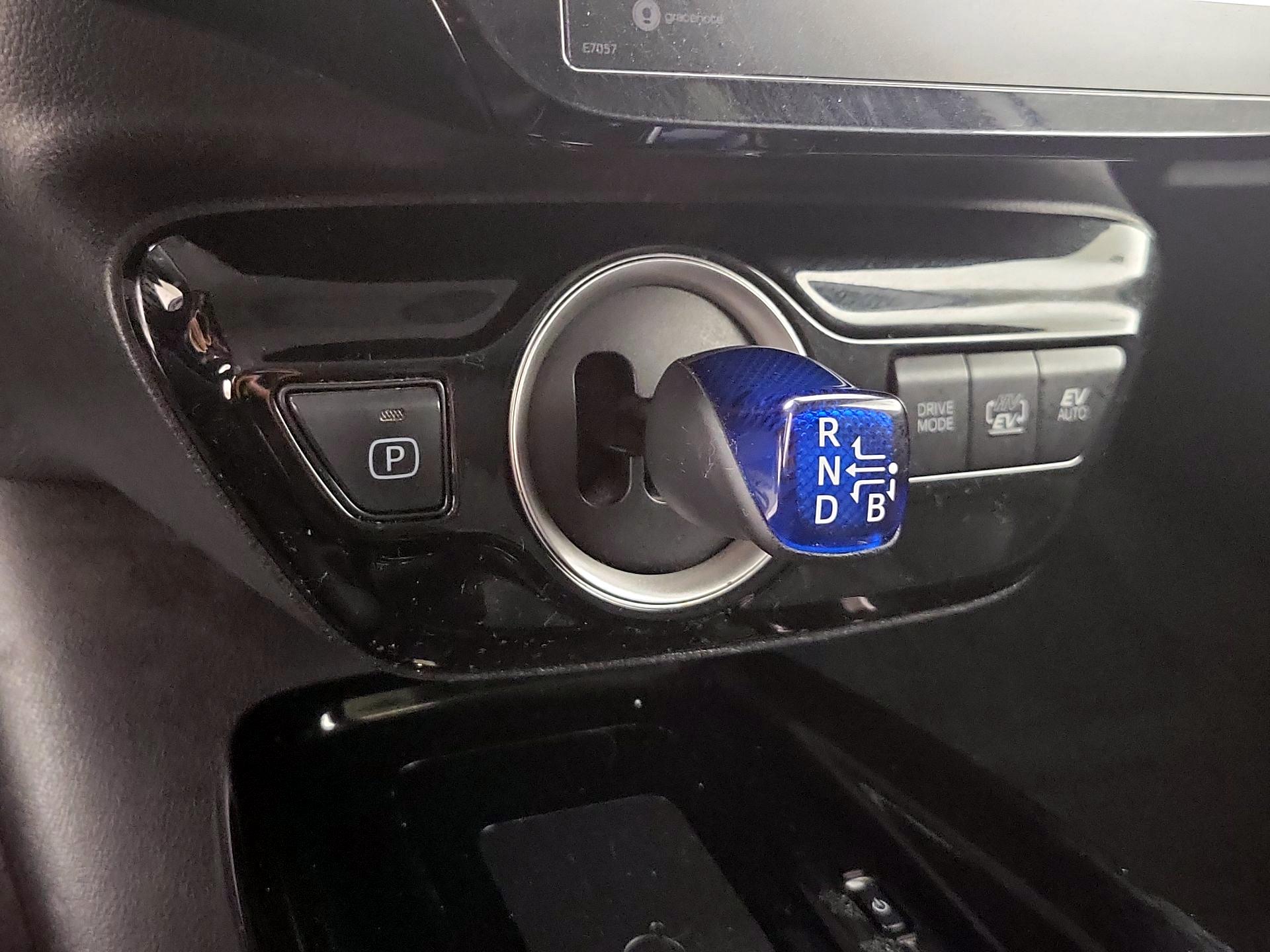Thumbnail: 2021 Toyota Prius - 17