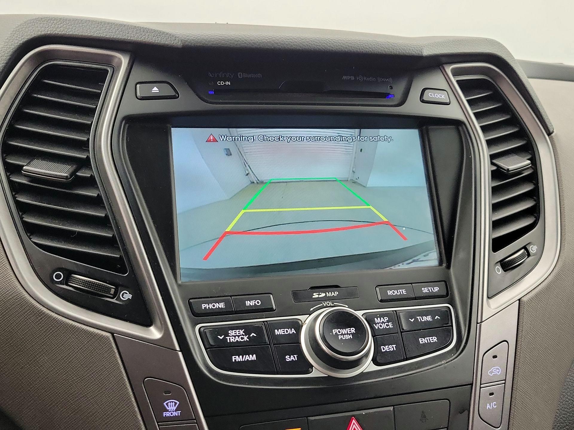 Thumbnail: 2015 Hyundai Santa Fe - 15