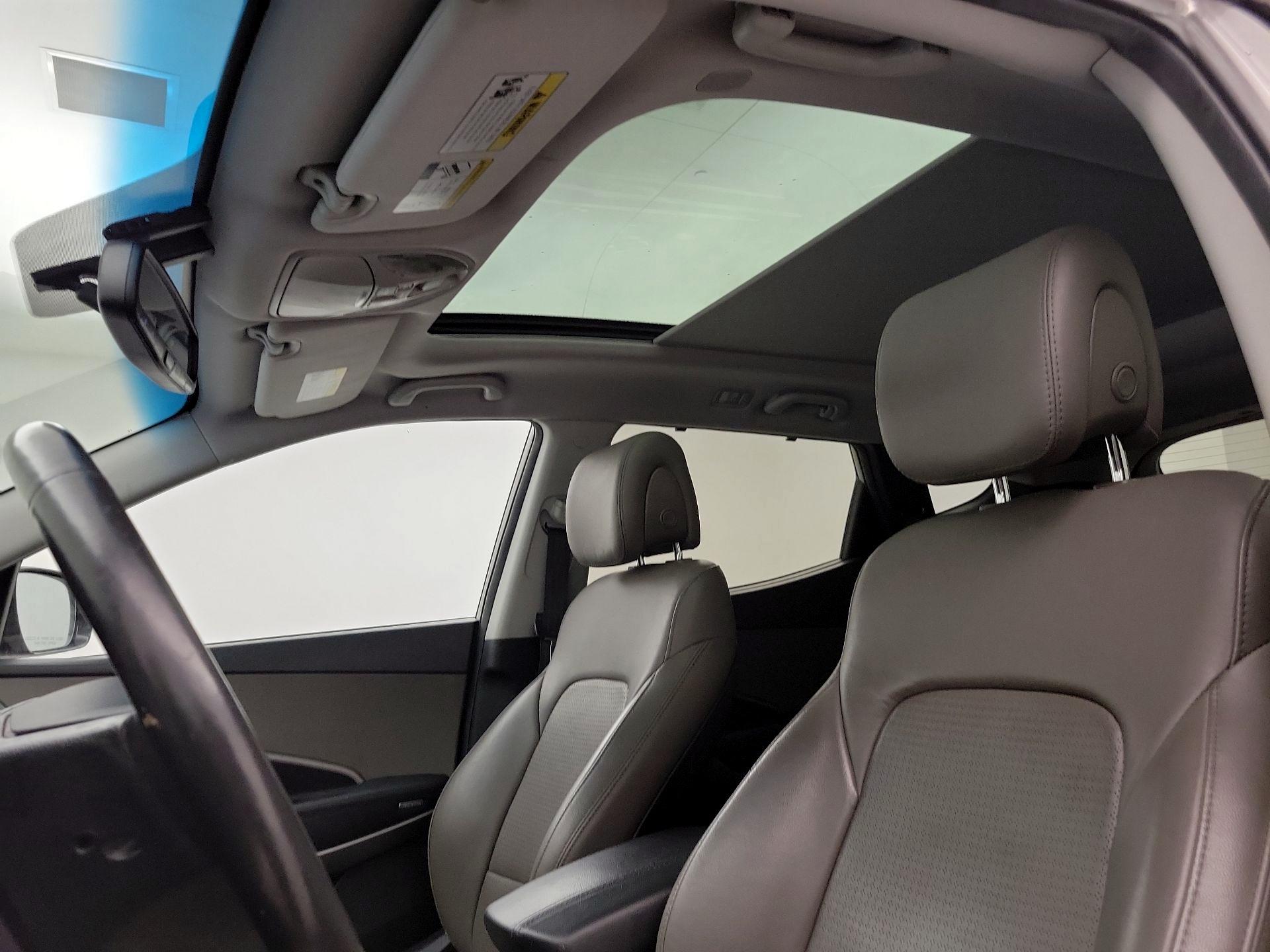 Thumbnail: 2015 Hyundai Santa Fe - 20