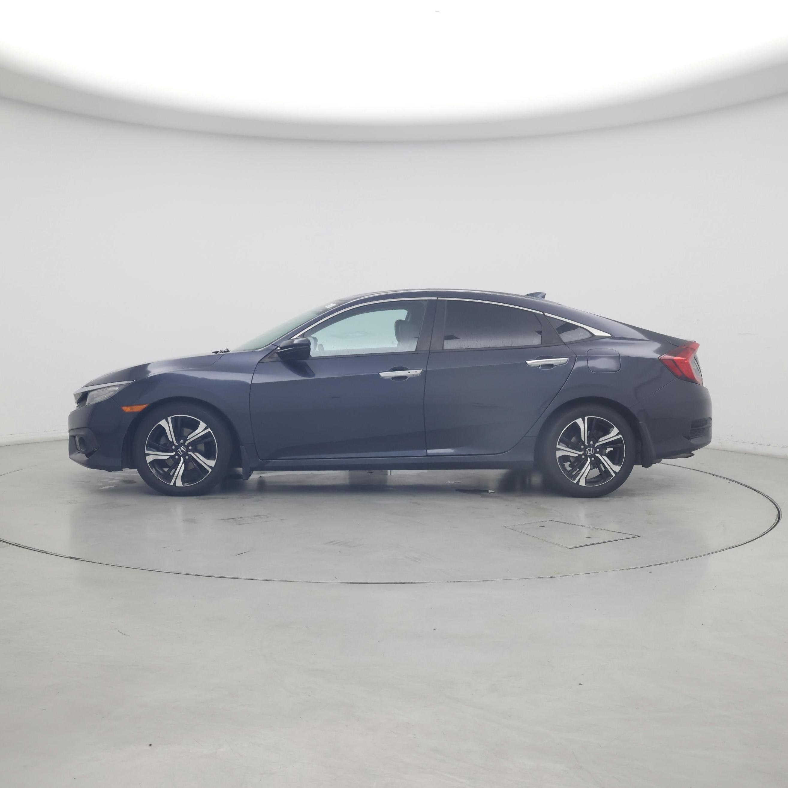 Thumbnail: 2017 Honda Civic - 3