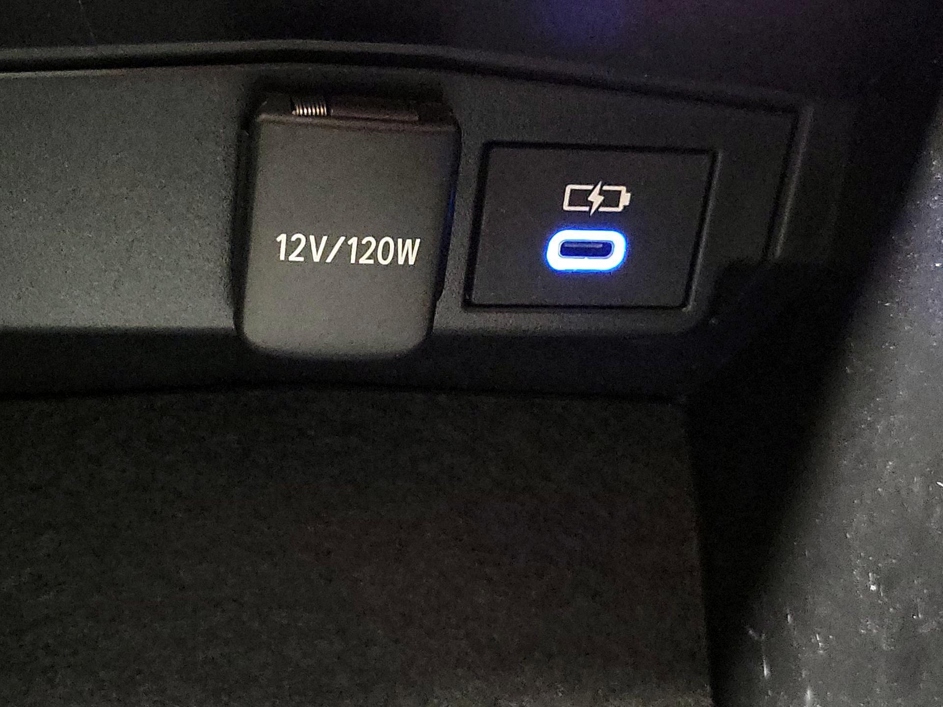 Thumbnail: 2022 Toyota Corolla - 18