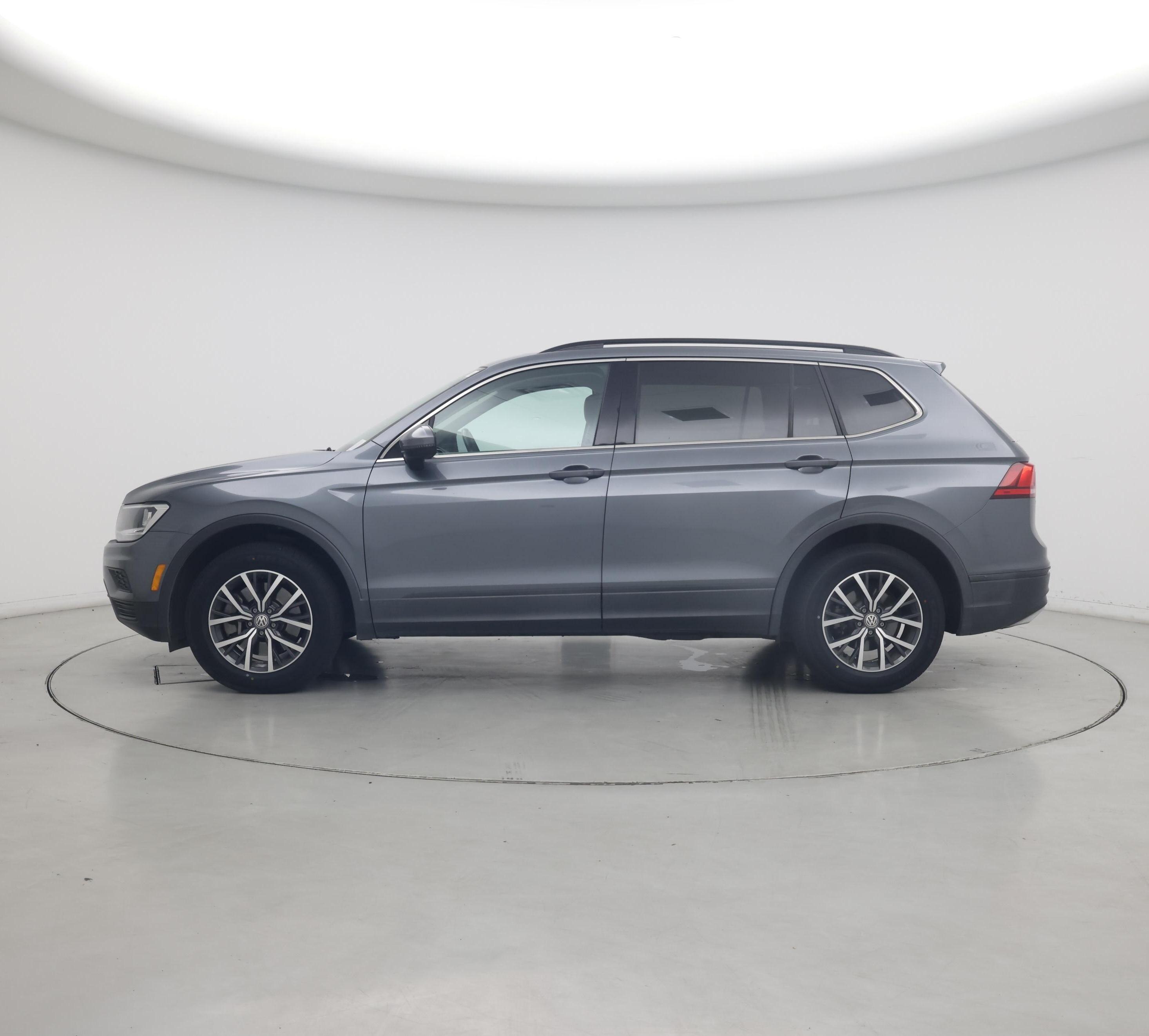 Thumbnail: 2019 Volkswagen Tiguan - 3
