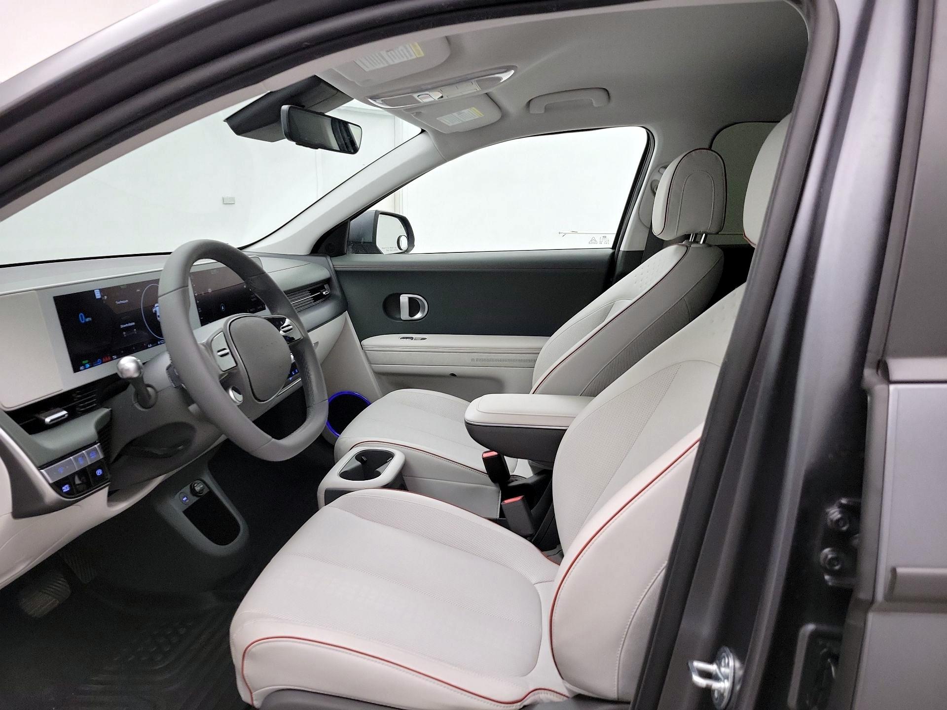Thumbnail: 2023 Hyundai Ioniq 5 - 11