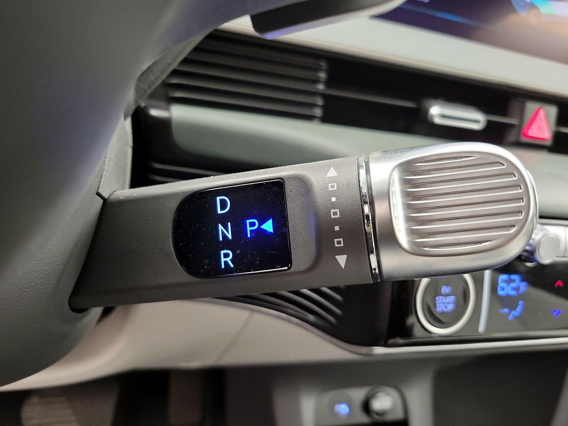 Thumbnail: 2023 Hyundai Ioniq 5 - 18