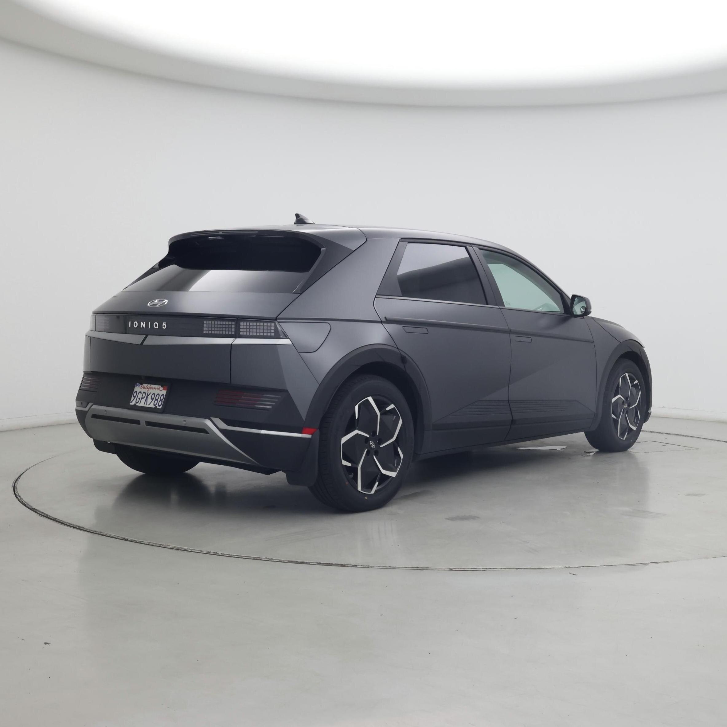 Thumbnail: 2023 Hyundai Ioniq 5 - 8