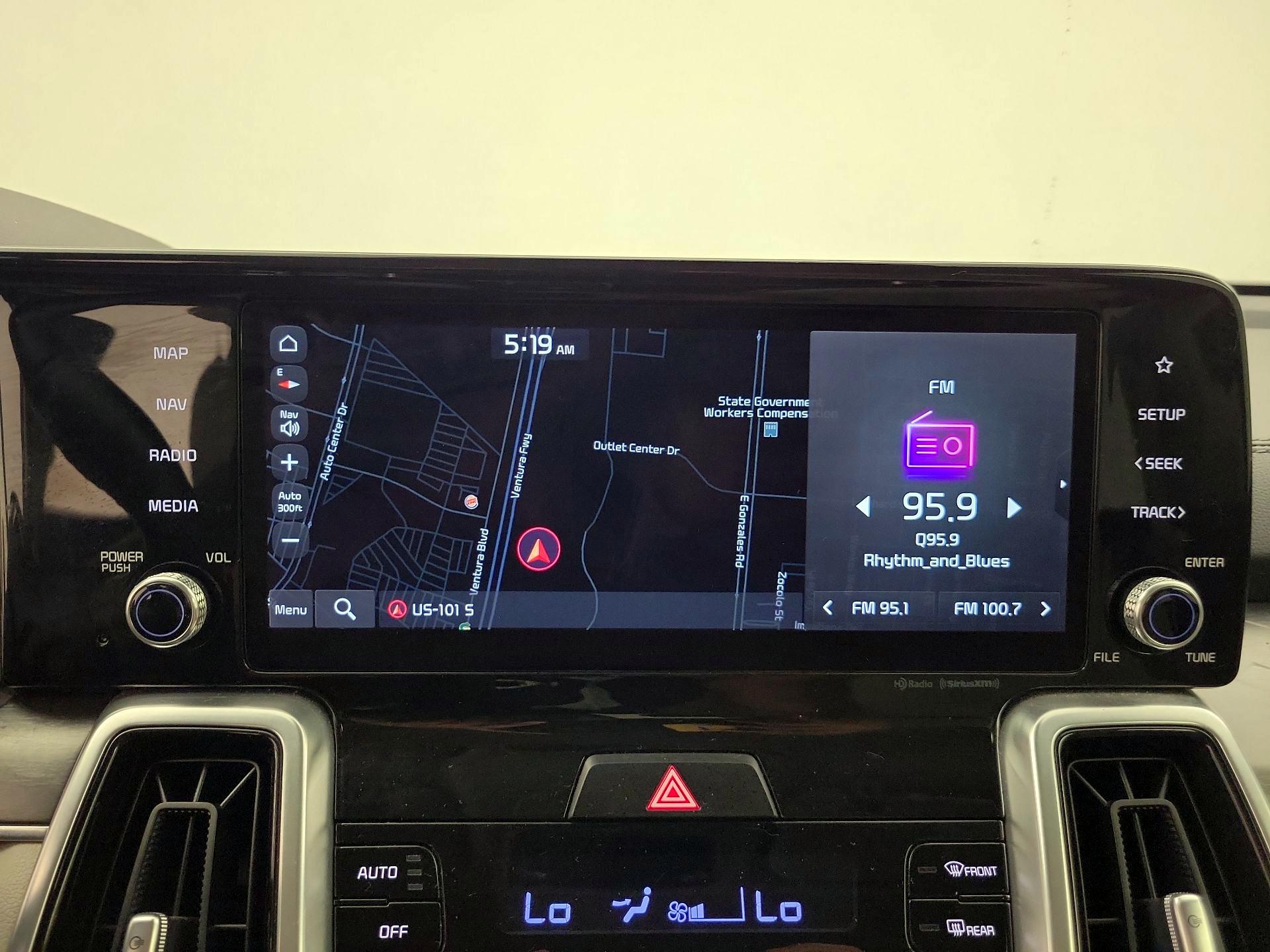 Thumbnail: 2022 Kia Sorento - 14