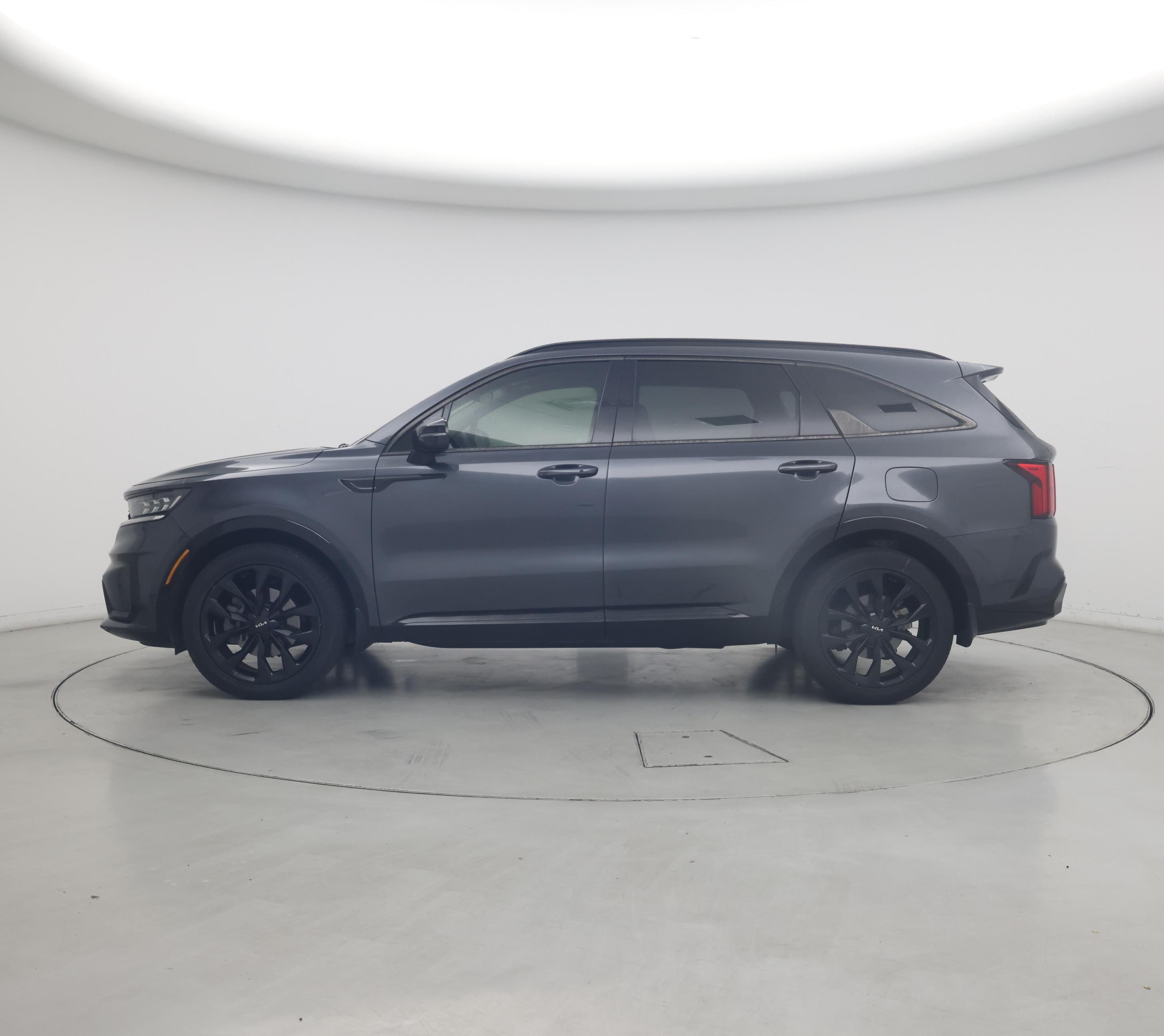 Thumbnail: 2022 Kia Sorento - 3
