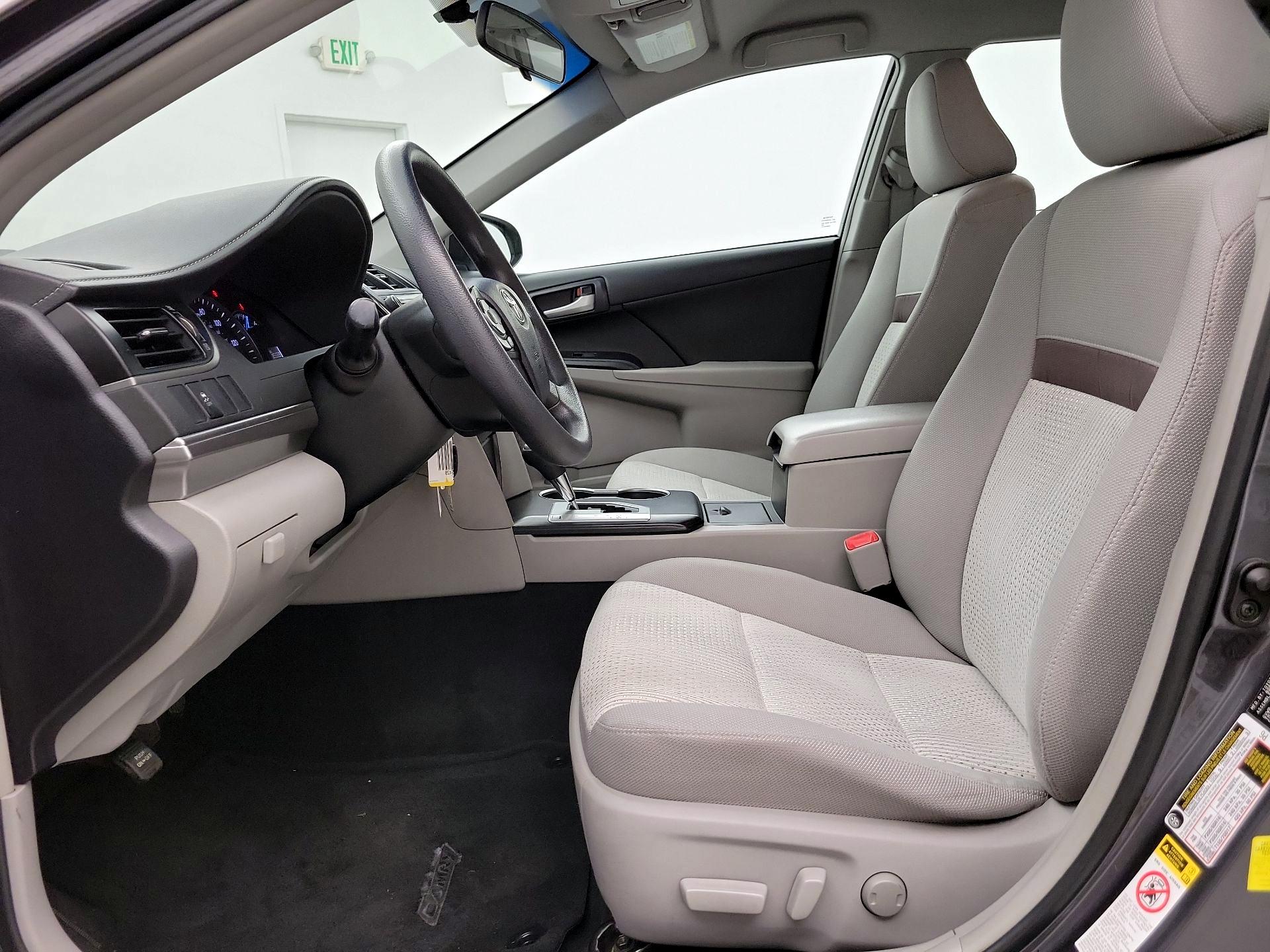 Thumbnail: 2014 Toyota Camry - 11