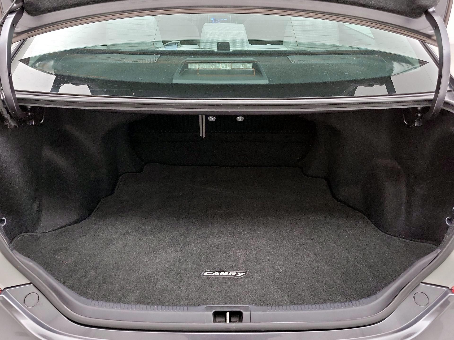 Thumbnail: 2014 Toyota Camry - 19