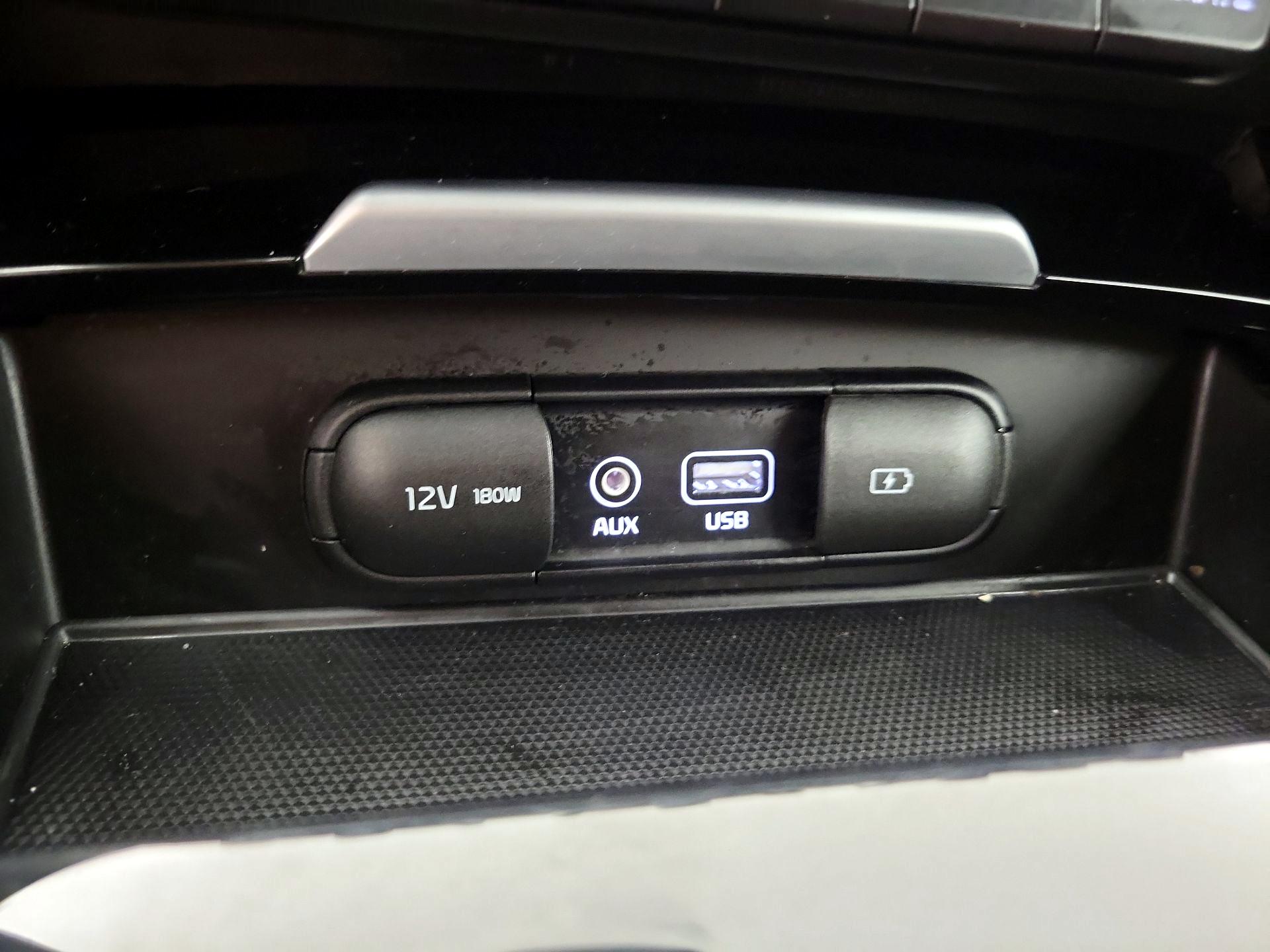 Thumbnail: 2019 Kia Stinger - 18