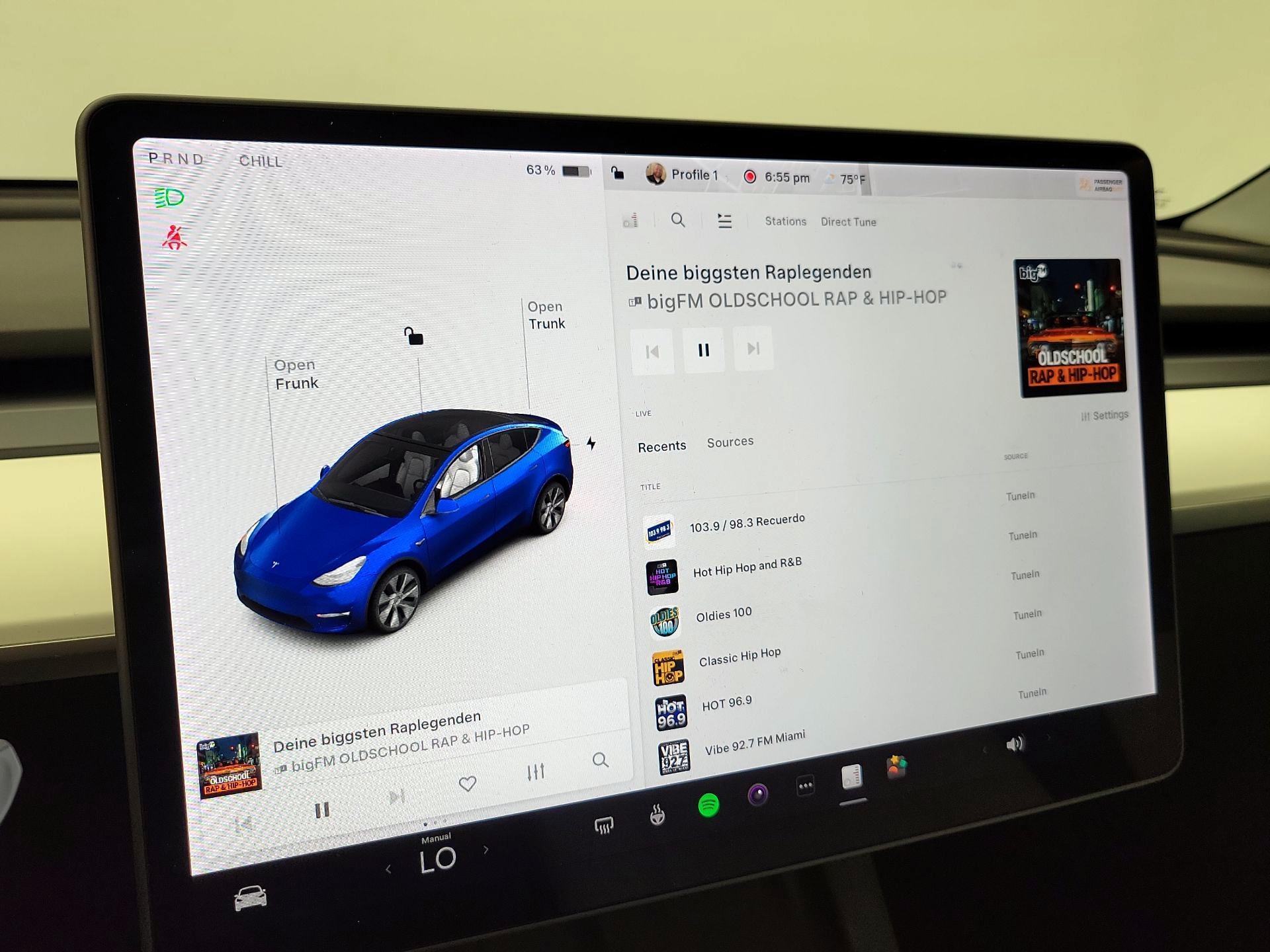 Thumbnail: 2022 Tesla Model Y - 15