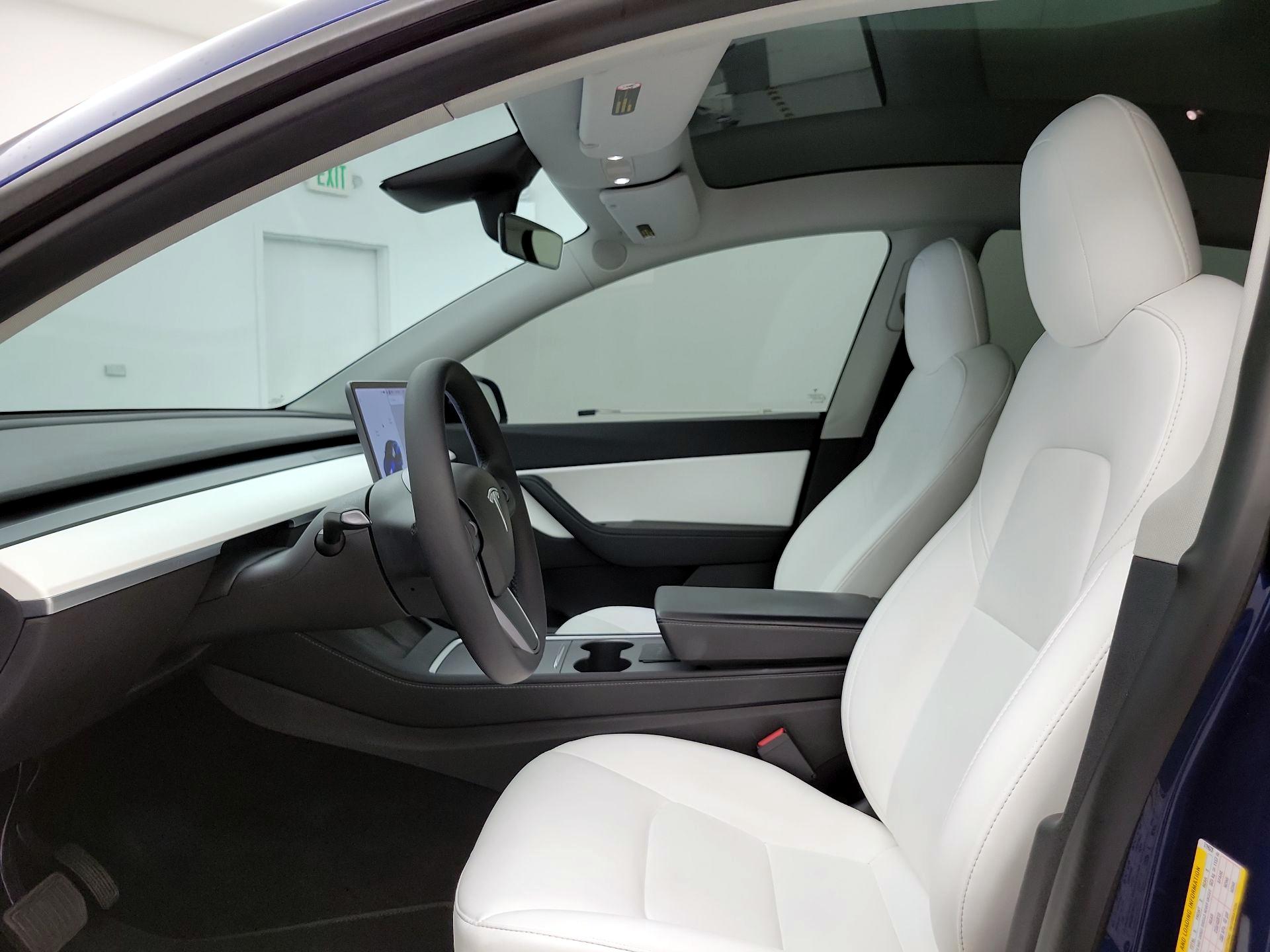 Thumbnail: 2022 Tesla Model Y - 18