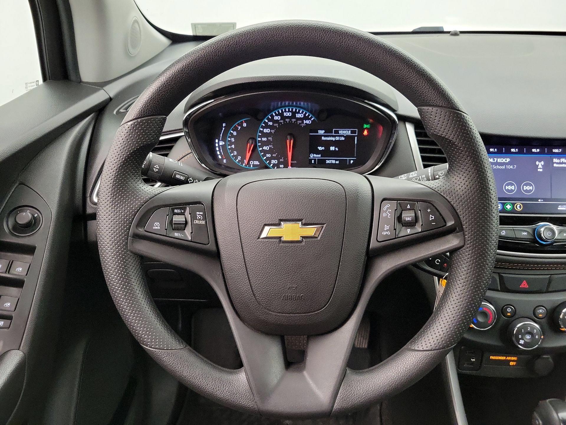 Thumbnail: 2022 Chevrolet Trax - 10