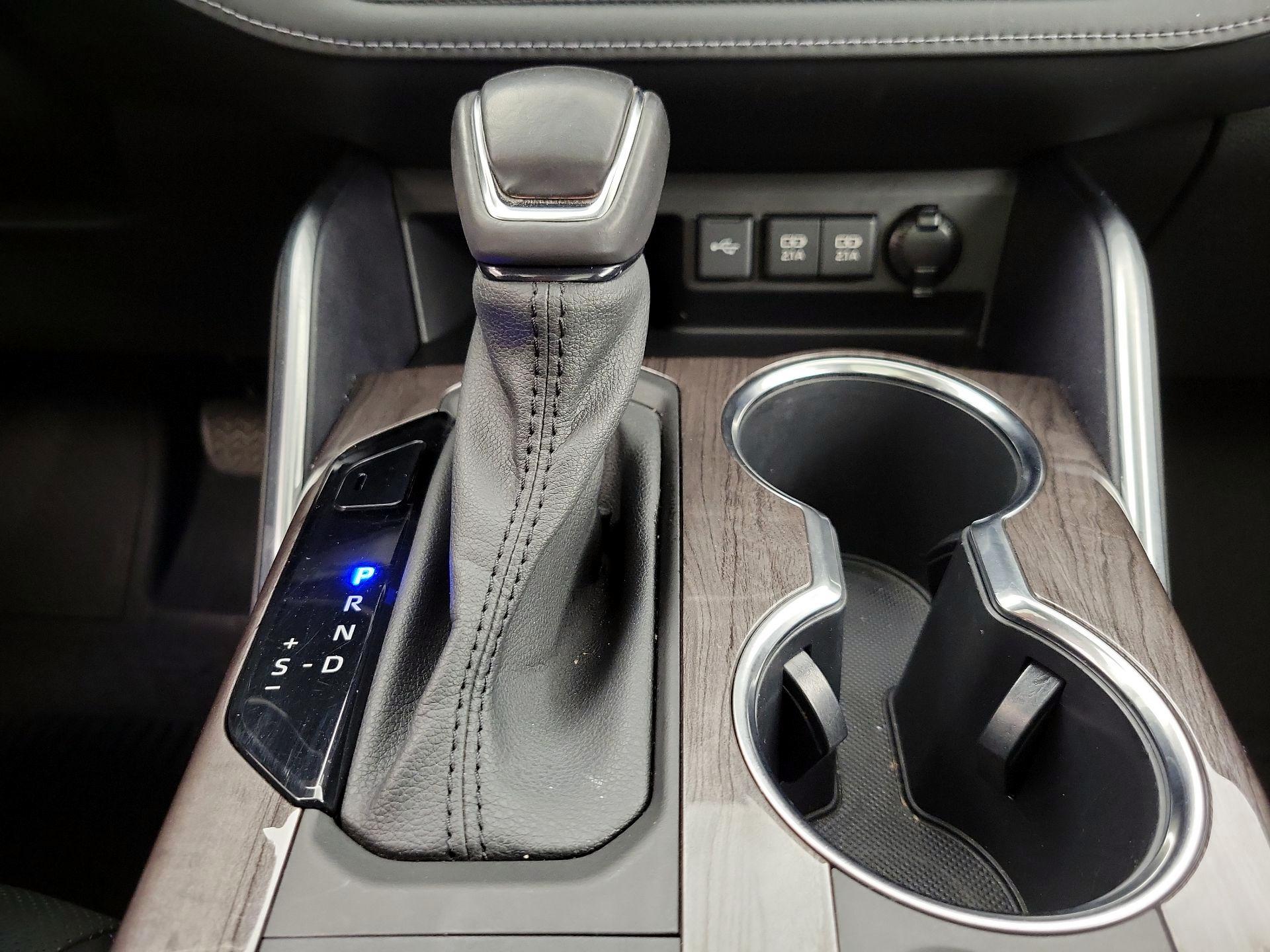 Thumbnail: 2021 Toyota Highlander - 18
