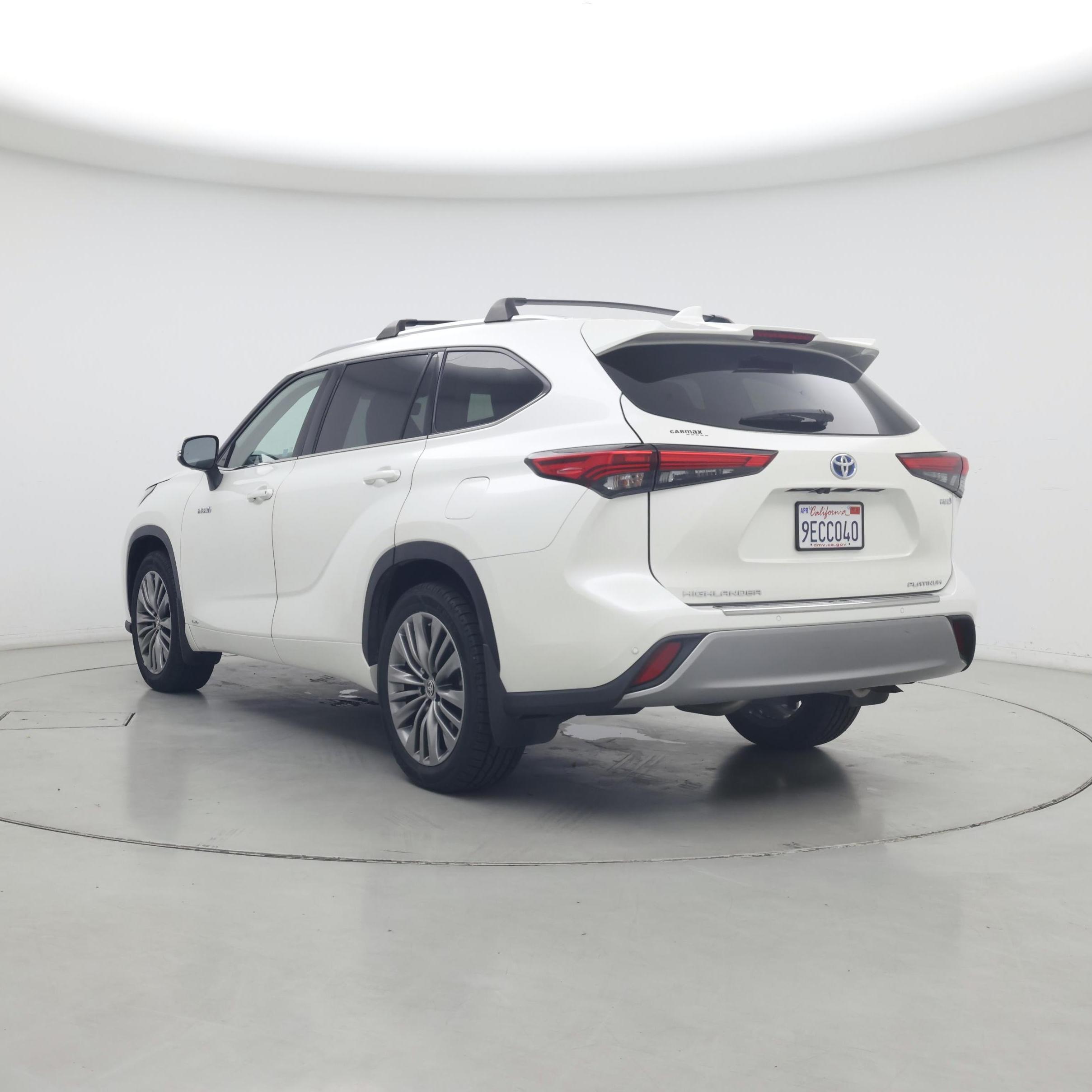 Thumbnail: 2021 Toyota Highlander - 2