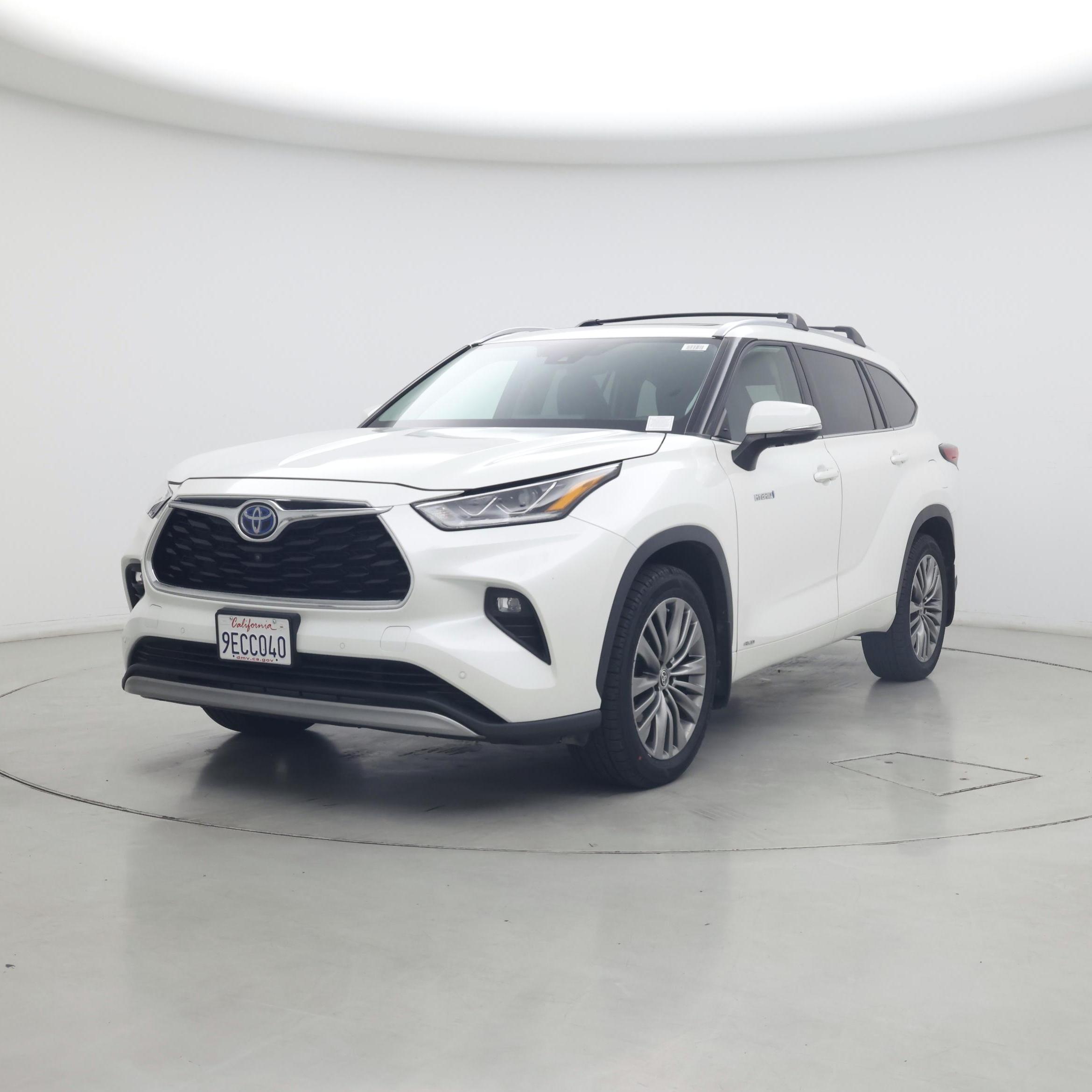Thumbnail: 2021 Toyota Highlander - 4