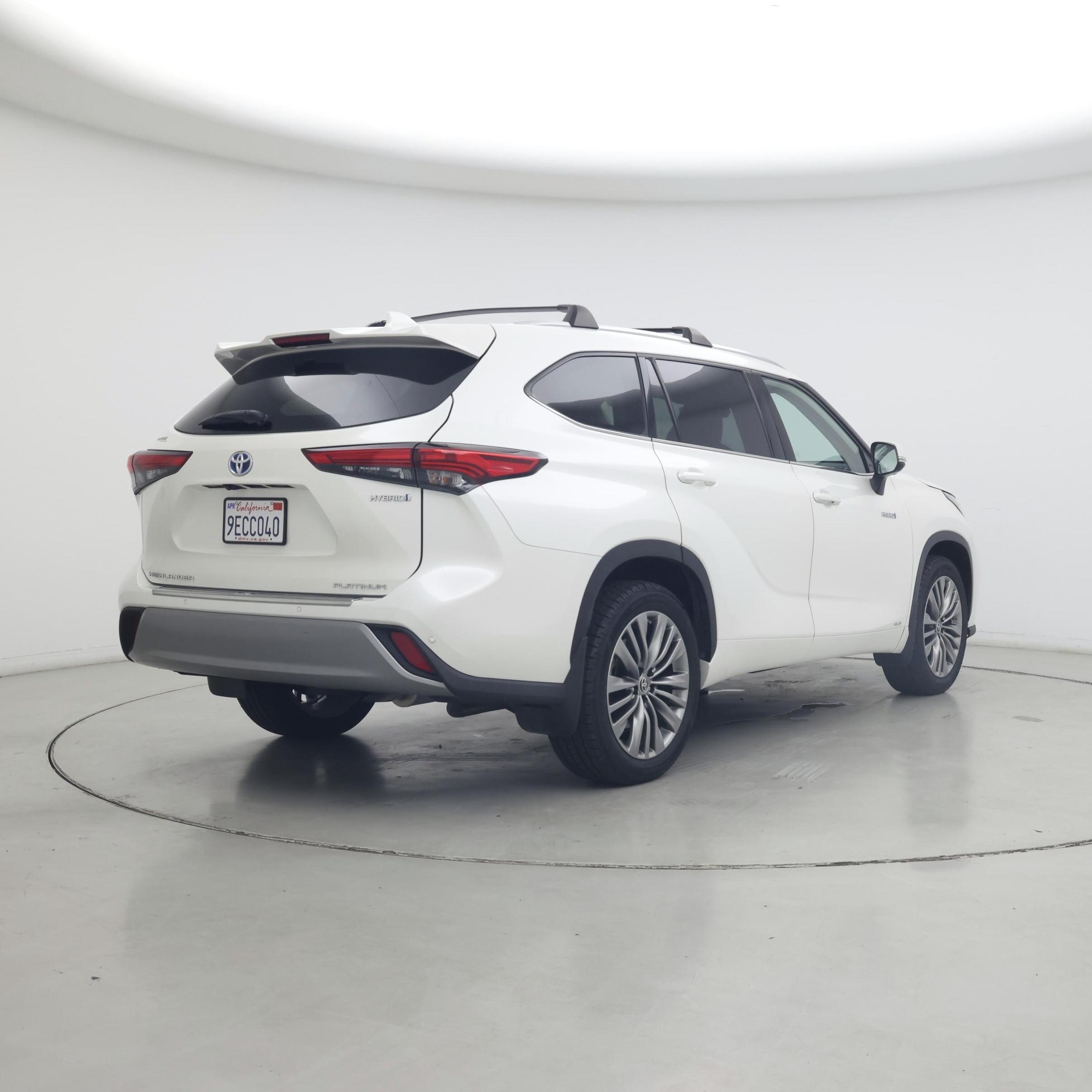 Thumbnail: 2021 Toyota Highlander - 8