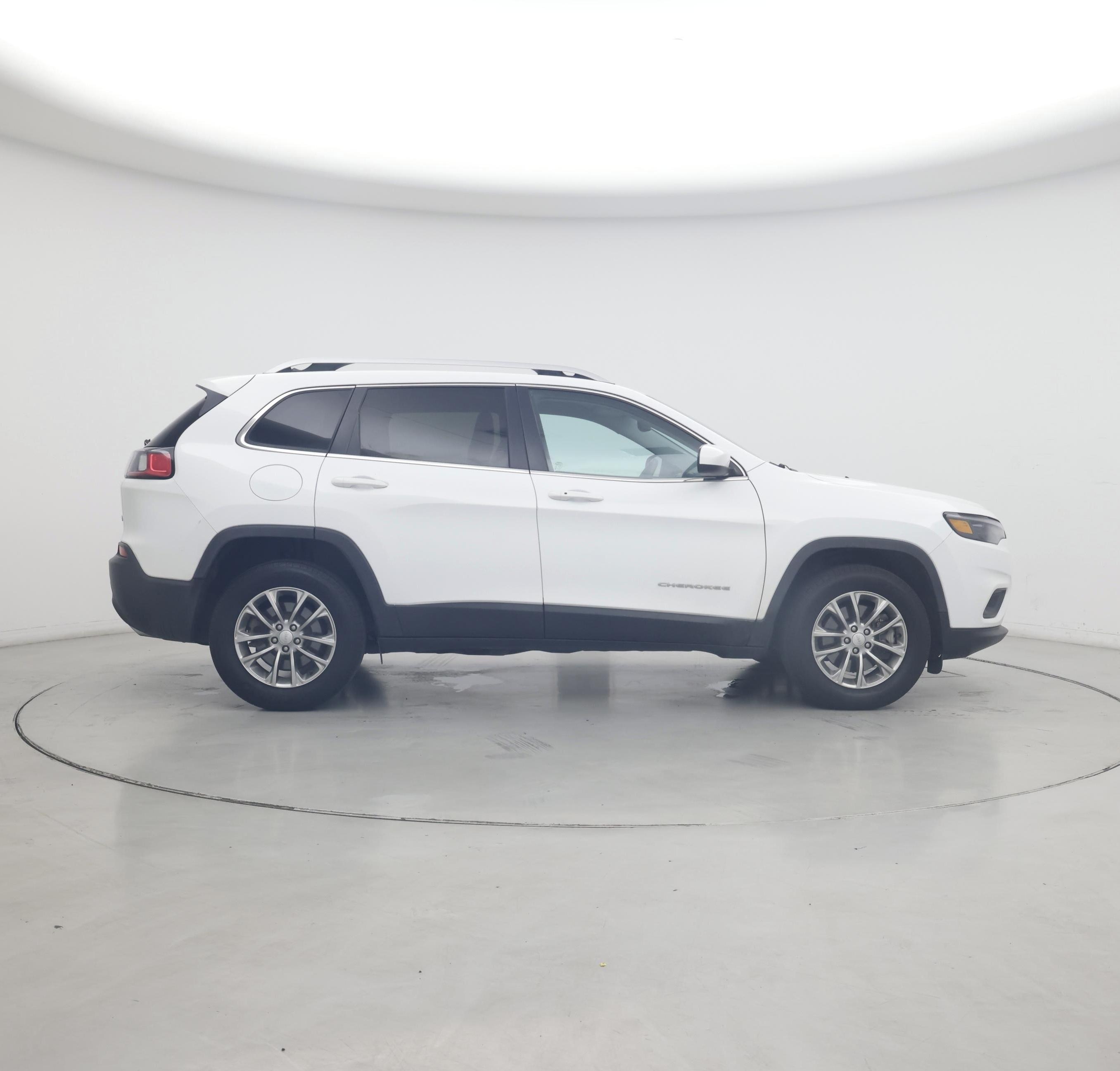 Thumbnail: 2019 Jeep Cherokee - 7