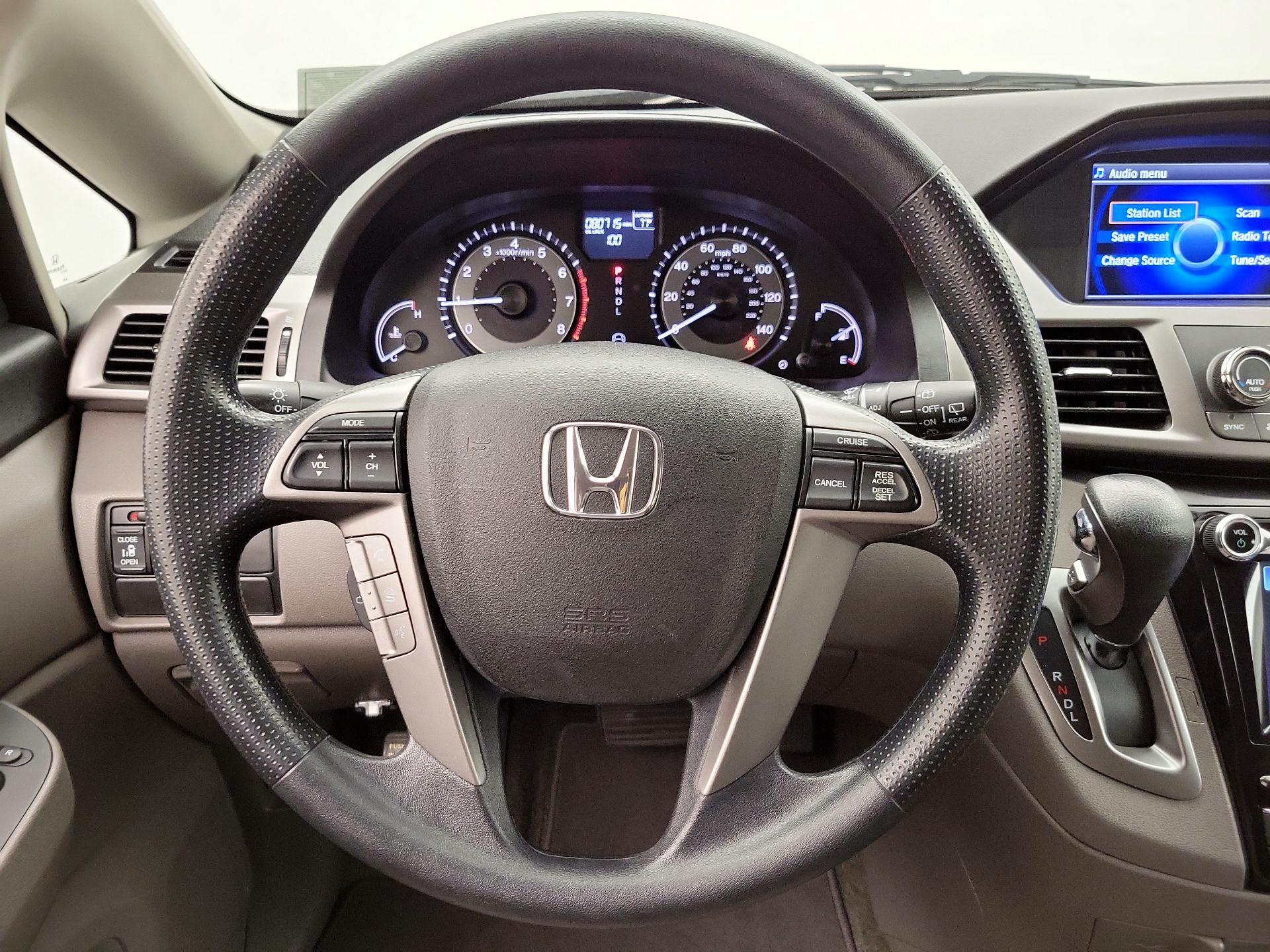 Thumbnail: 2016 Honda Odyssey - 10