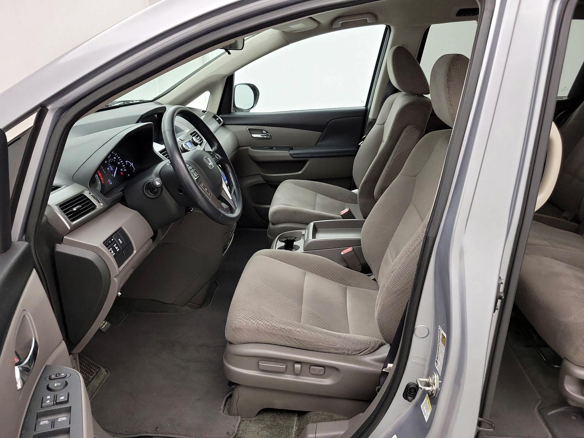 Thumbnail: 2016 Honda Odyssey - 11