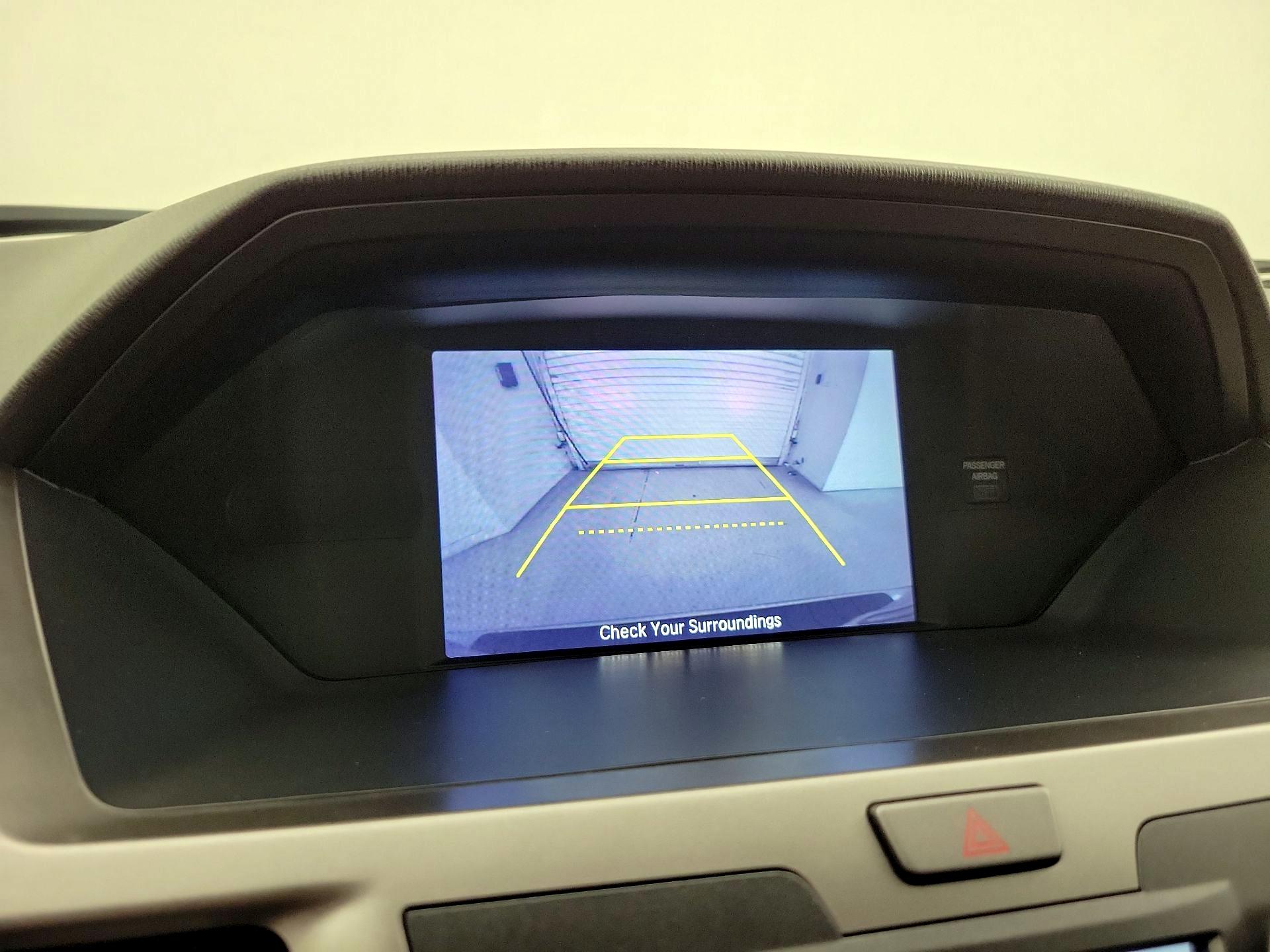 Thumbnail: 2016 Honda Odyssey - 14
