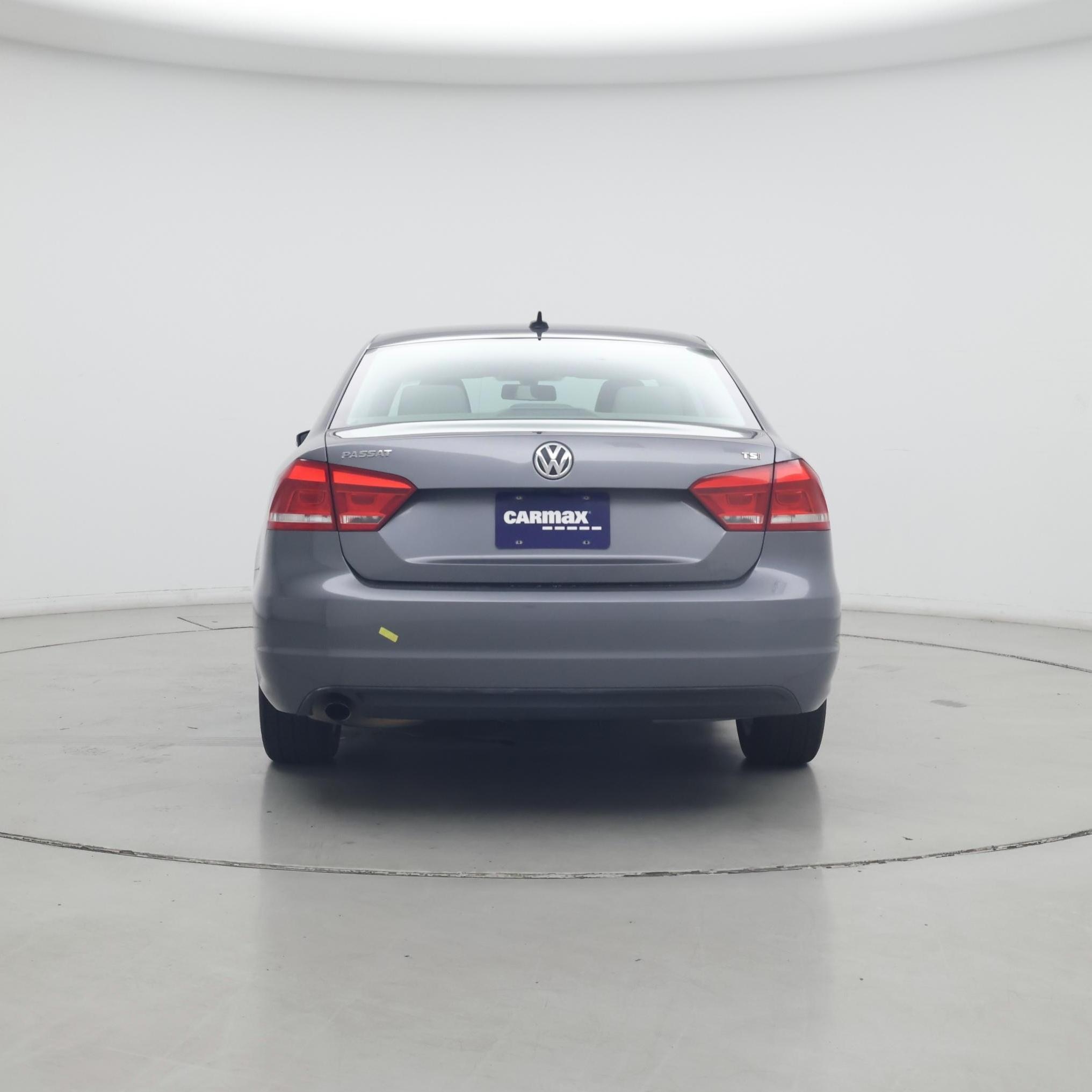 Thumbnail: 2015 Volkswagen Passat - 6