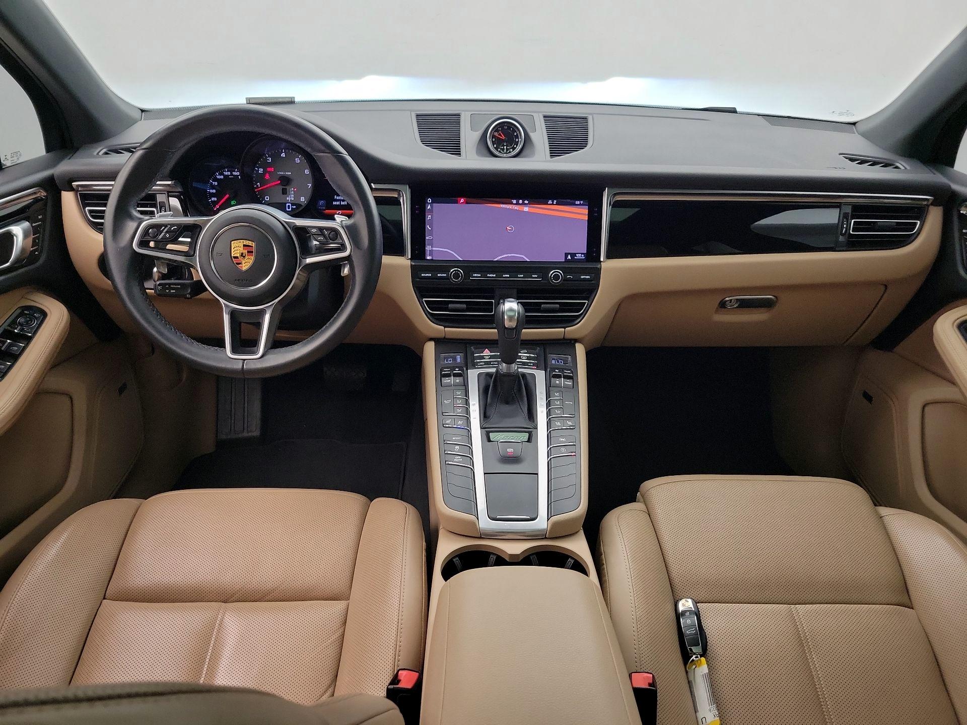 Thumbnail: 2021 Porsche Macan - 9