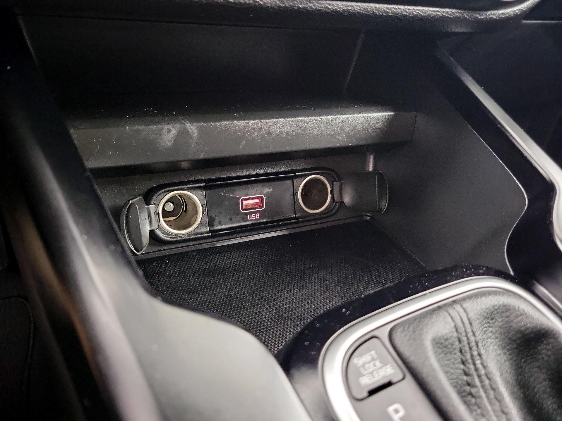 Thumbnail: 2020 Kia Soul - 18