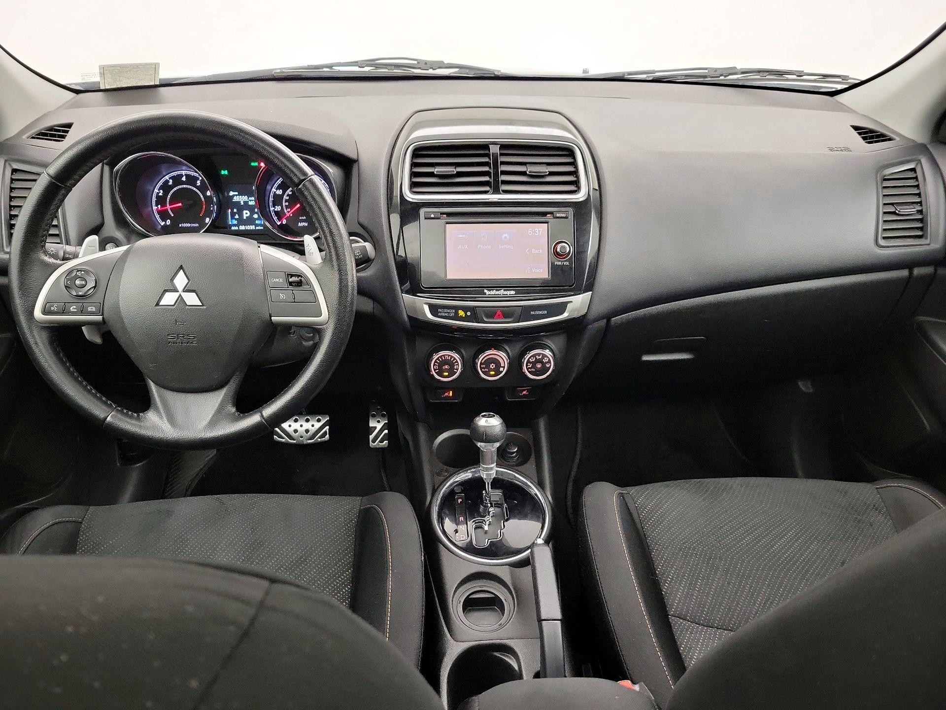 Thumbnail: 2015 Mitsubishi Outlander Sport - 9