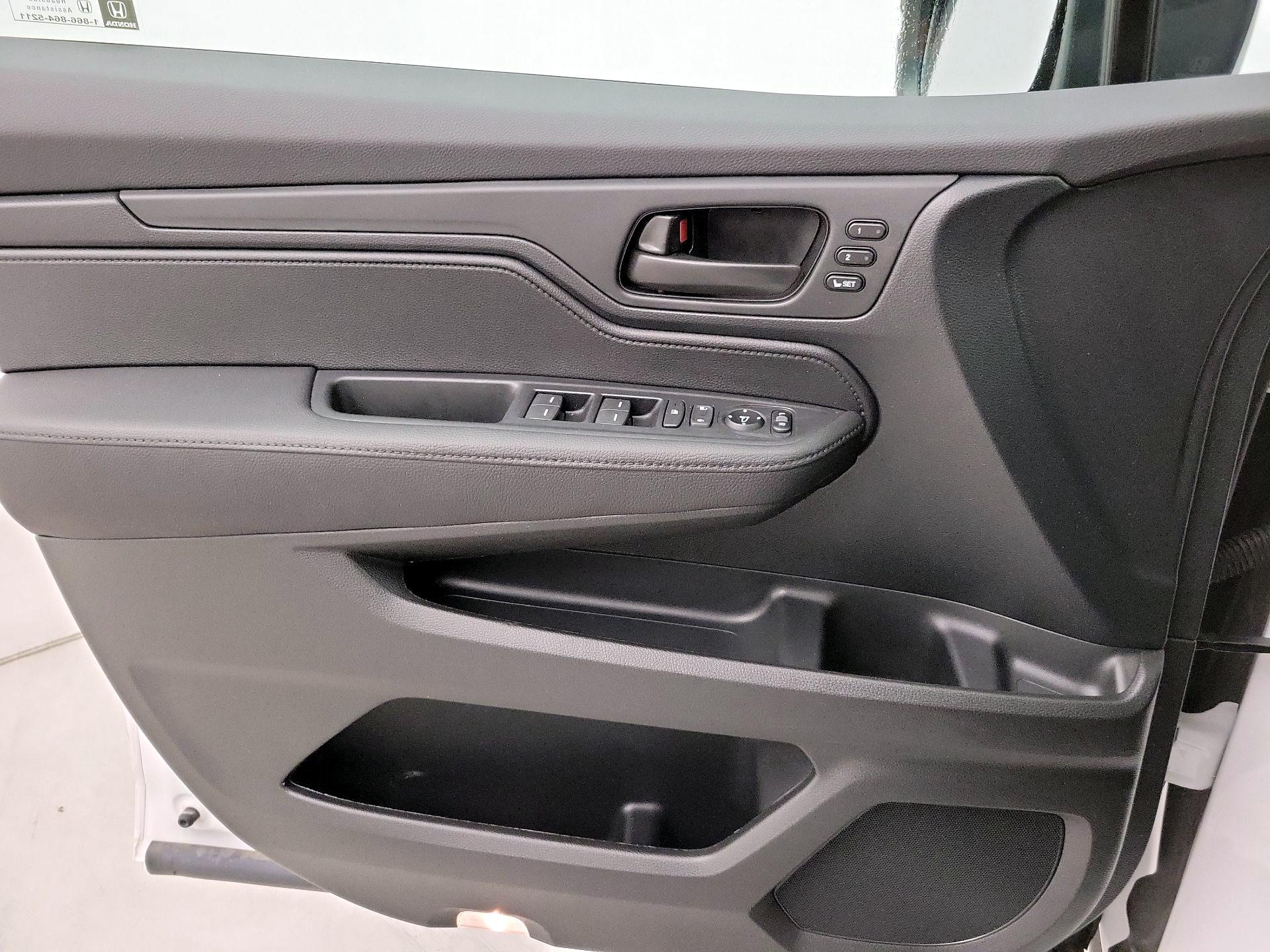 Thumbnail: 2024 Honda Odyssey - 12