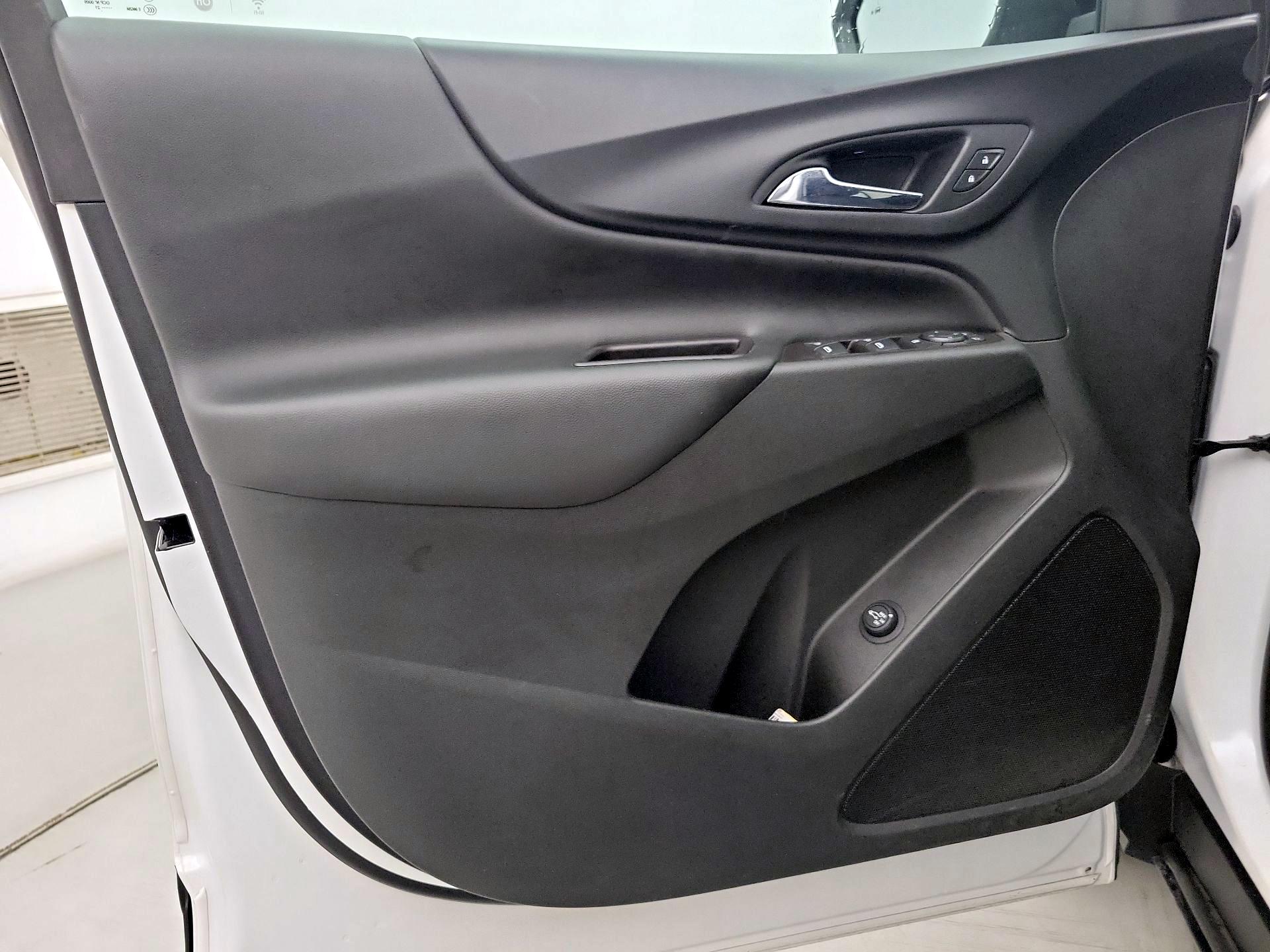 Thumbnail: 2021 Chevrolet Equinox - 12