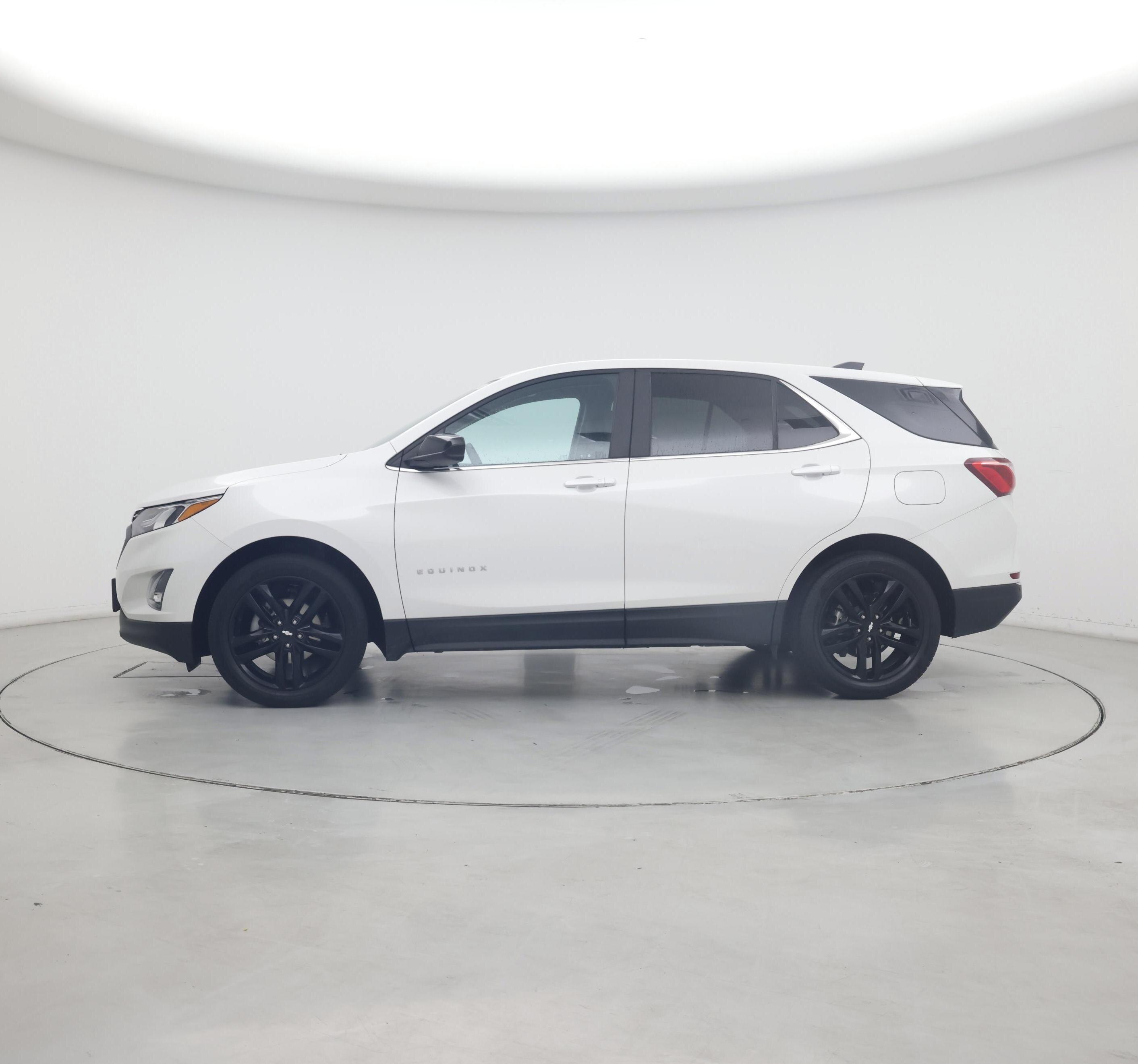 Thumbnail: 2021 Chevrolet Equinox - 3