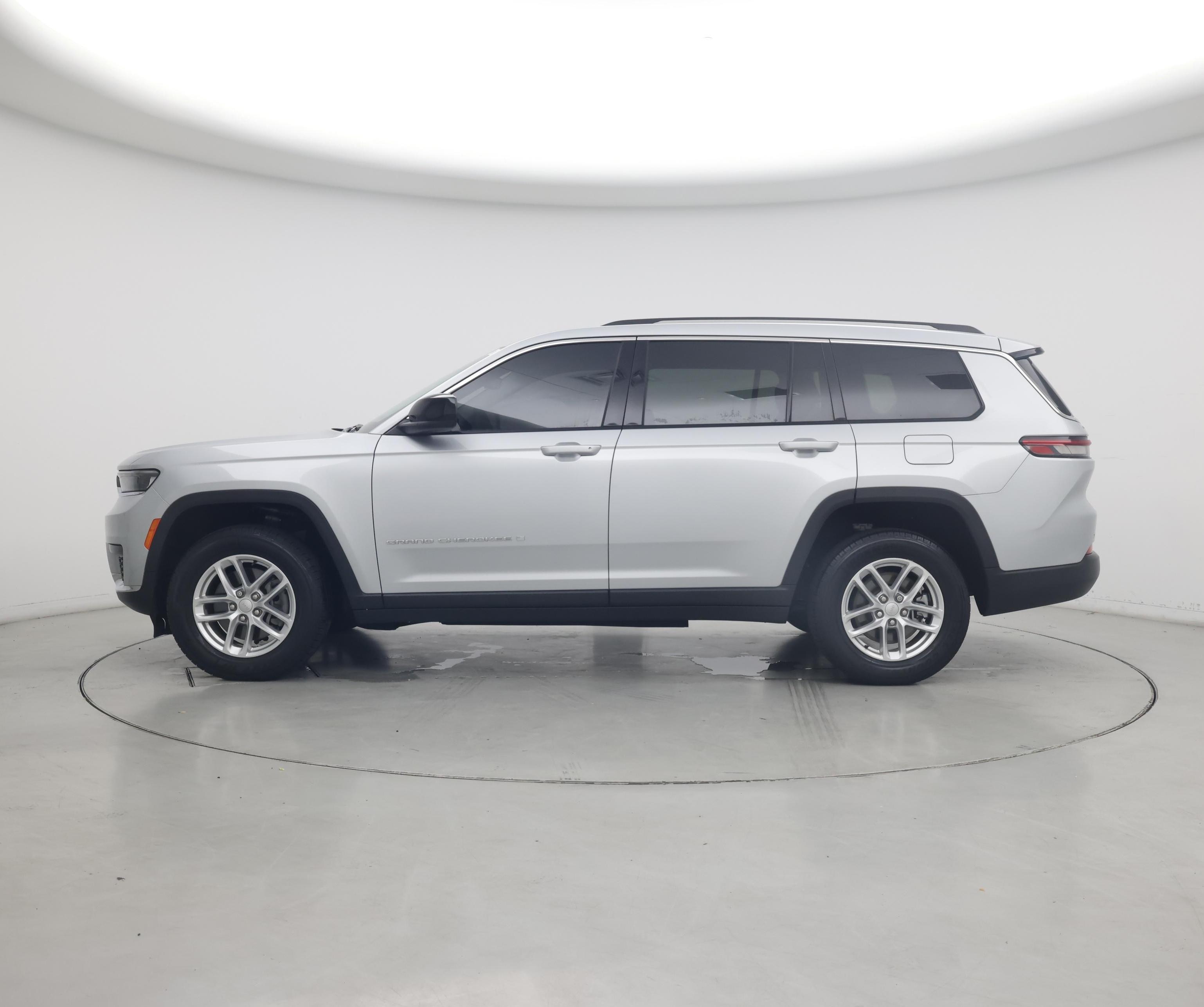 Thumbnail: 2023 Jeep Grand Cherokee L - 3