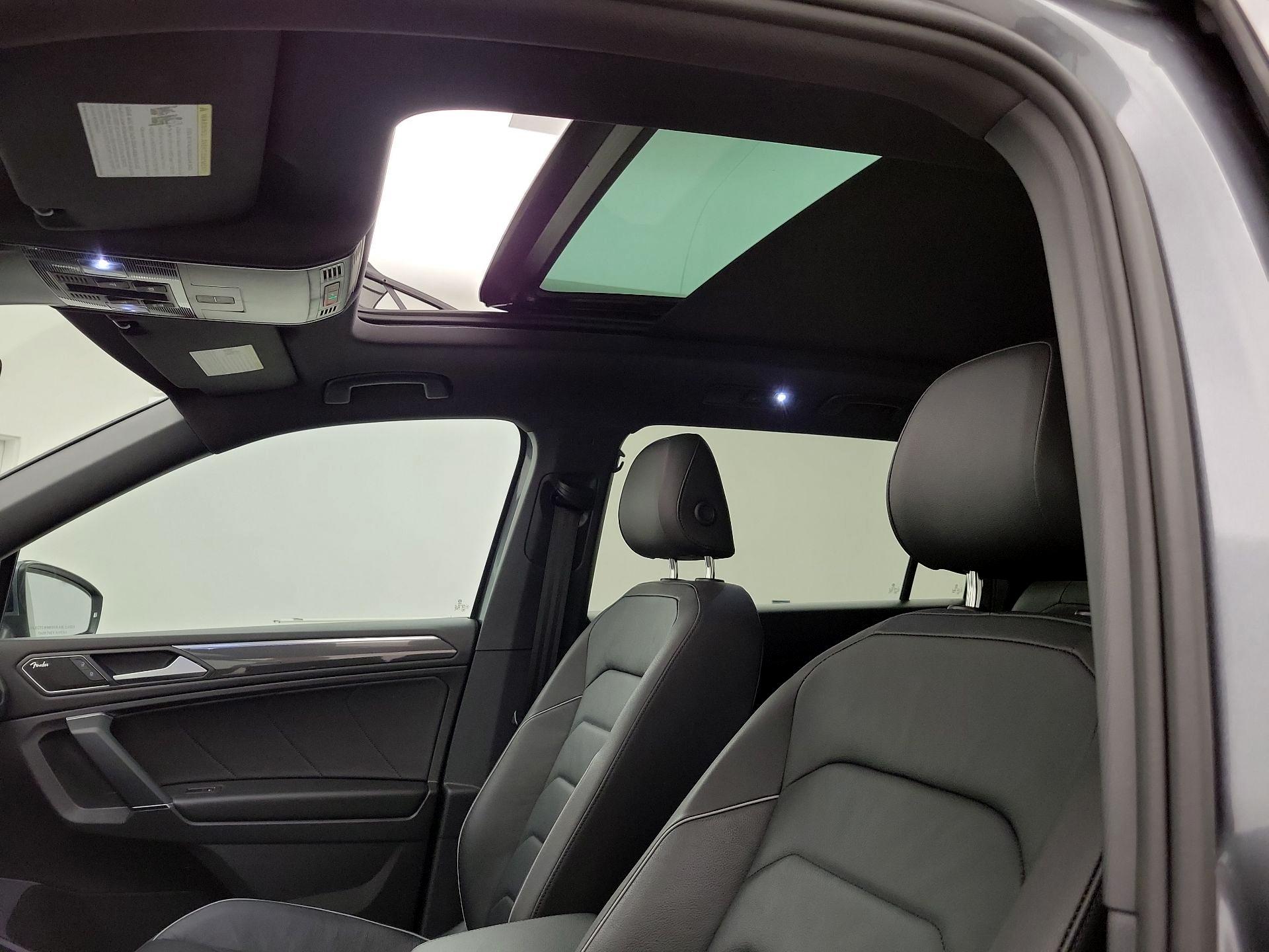 Thumbnail: 2020 Volkswagen Tiguan - 20