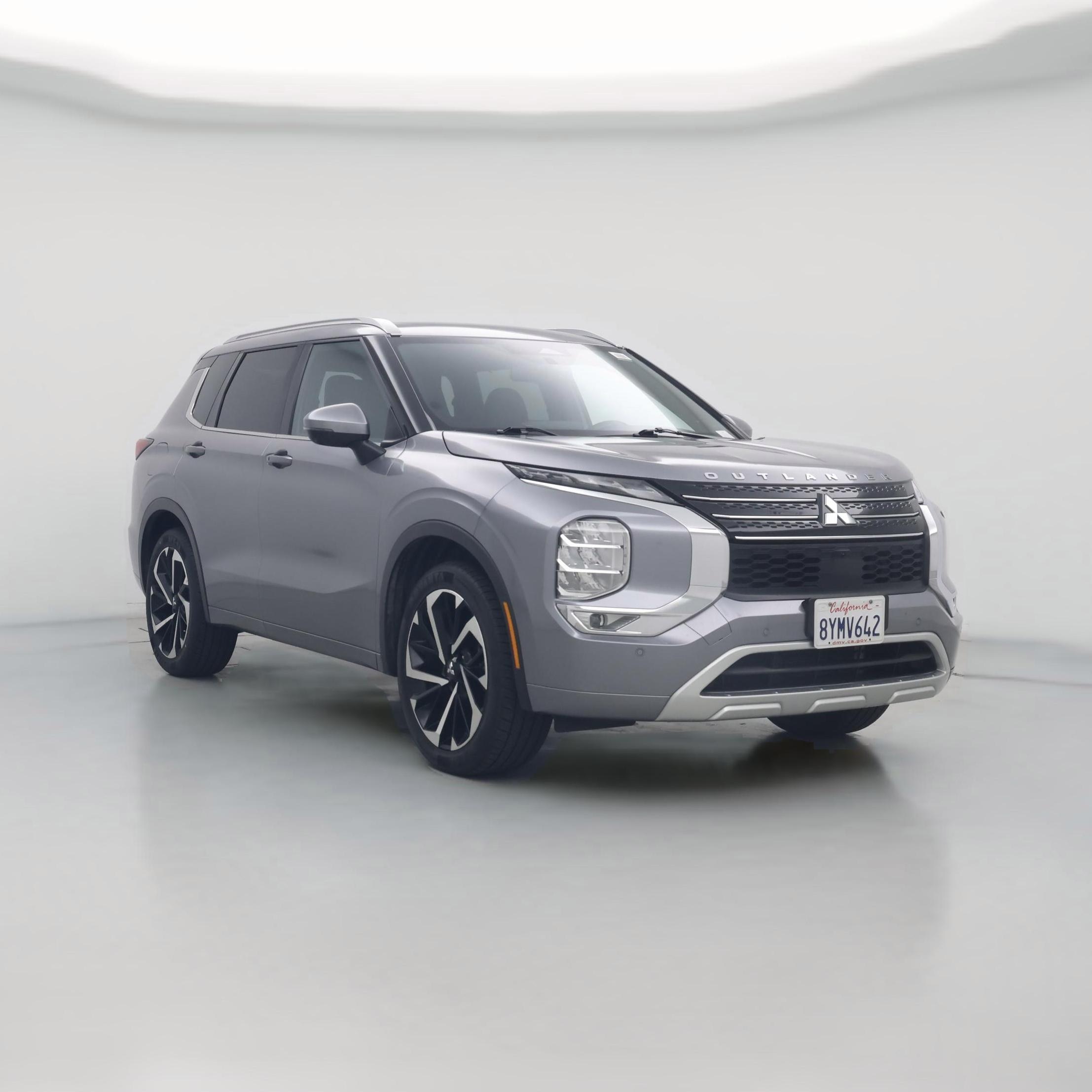 Thumbnail: 2022 Mitsubishi Outlander - 1