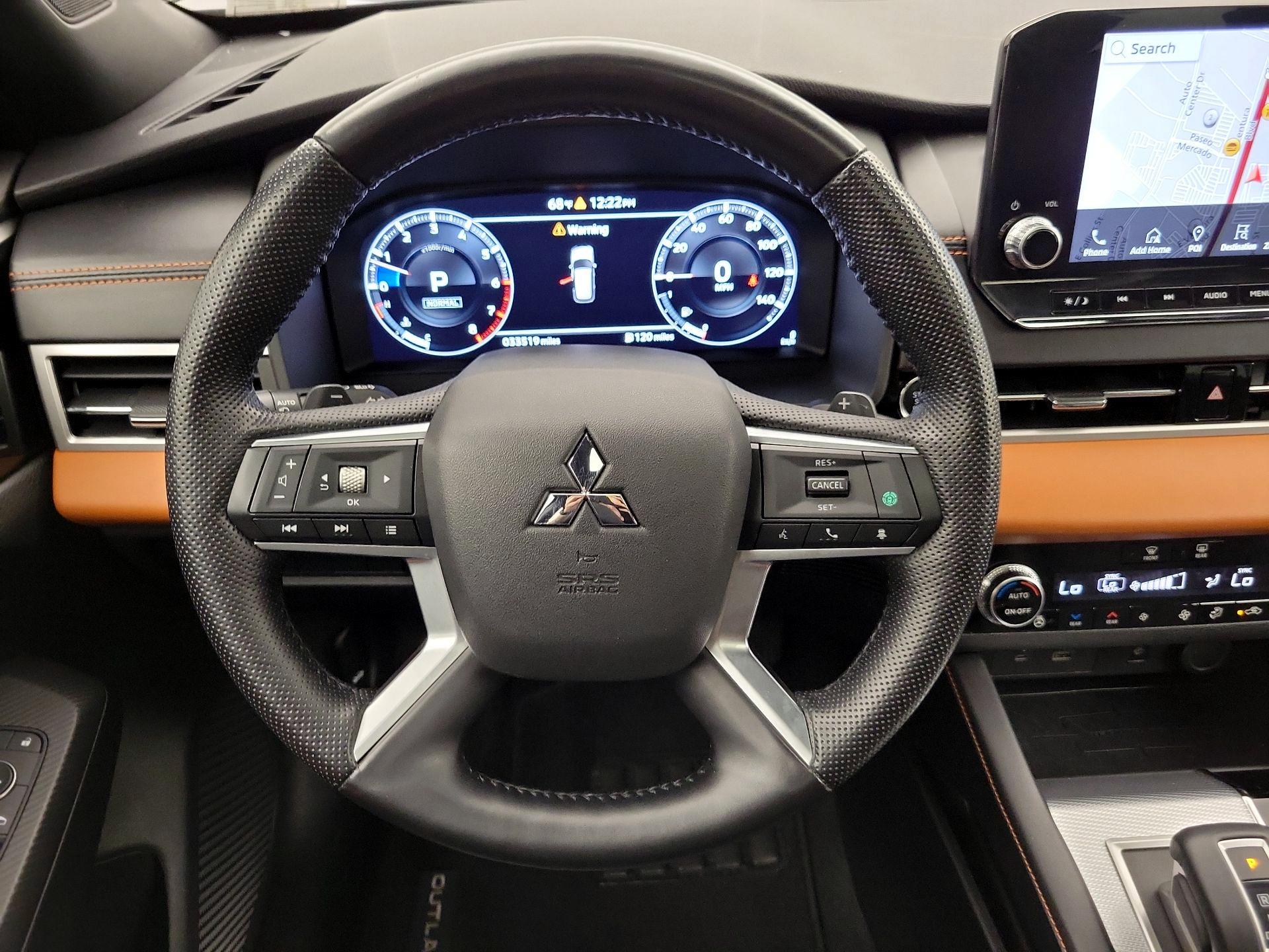 Thumbnail: 2022 Mitsubishi Outlander - 10