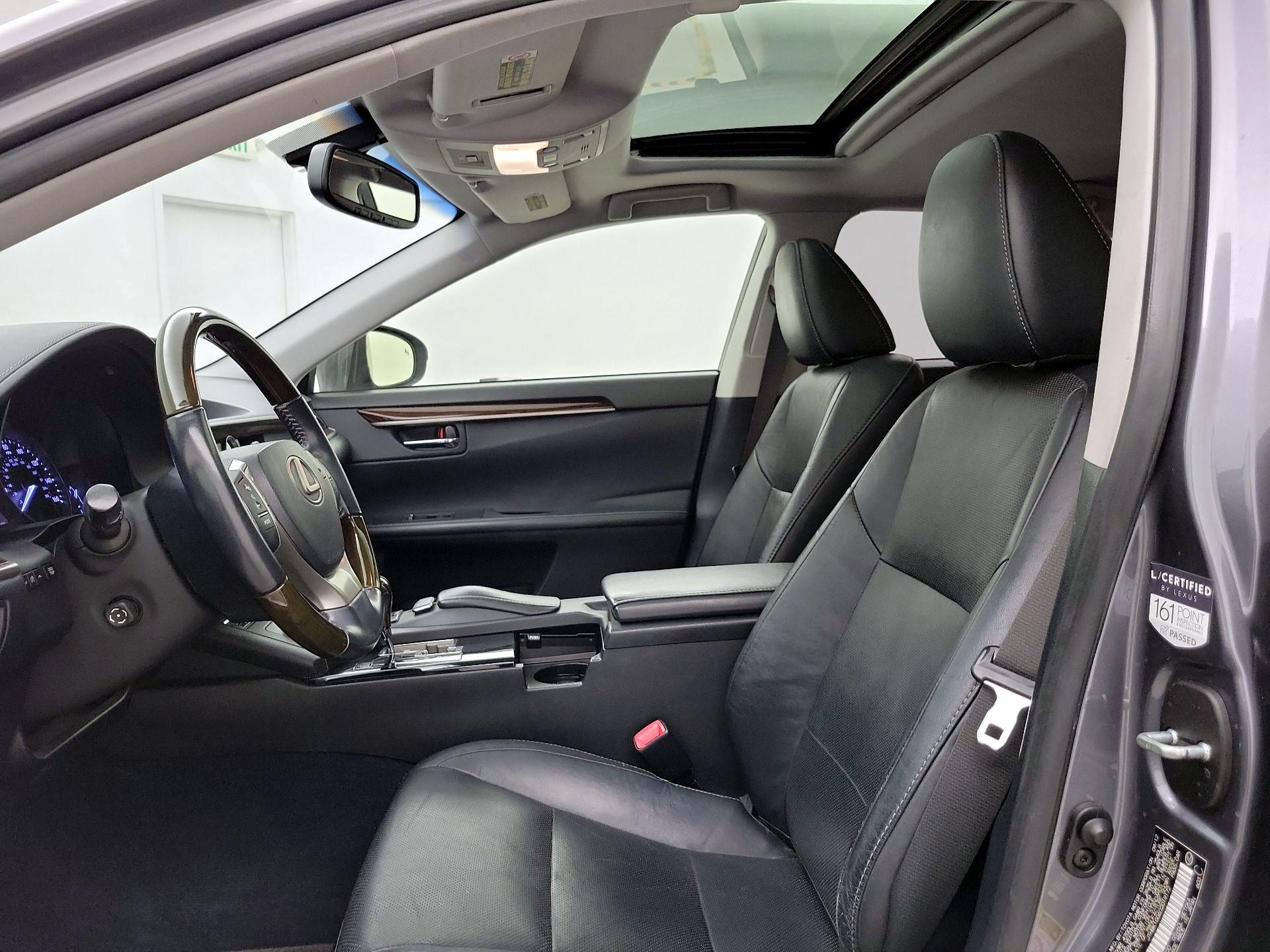 Thumbnail: 2013 Lexus ES - 20