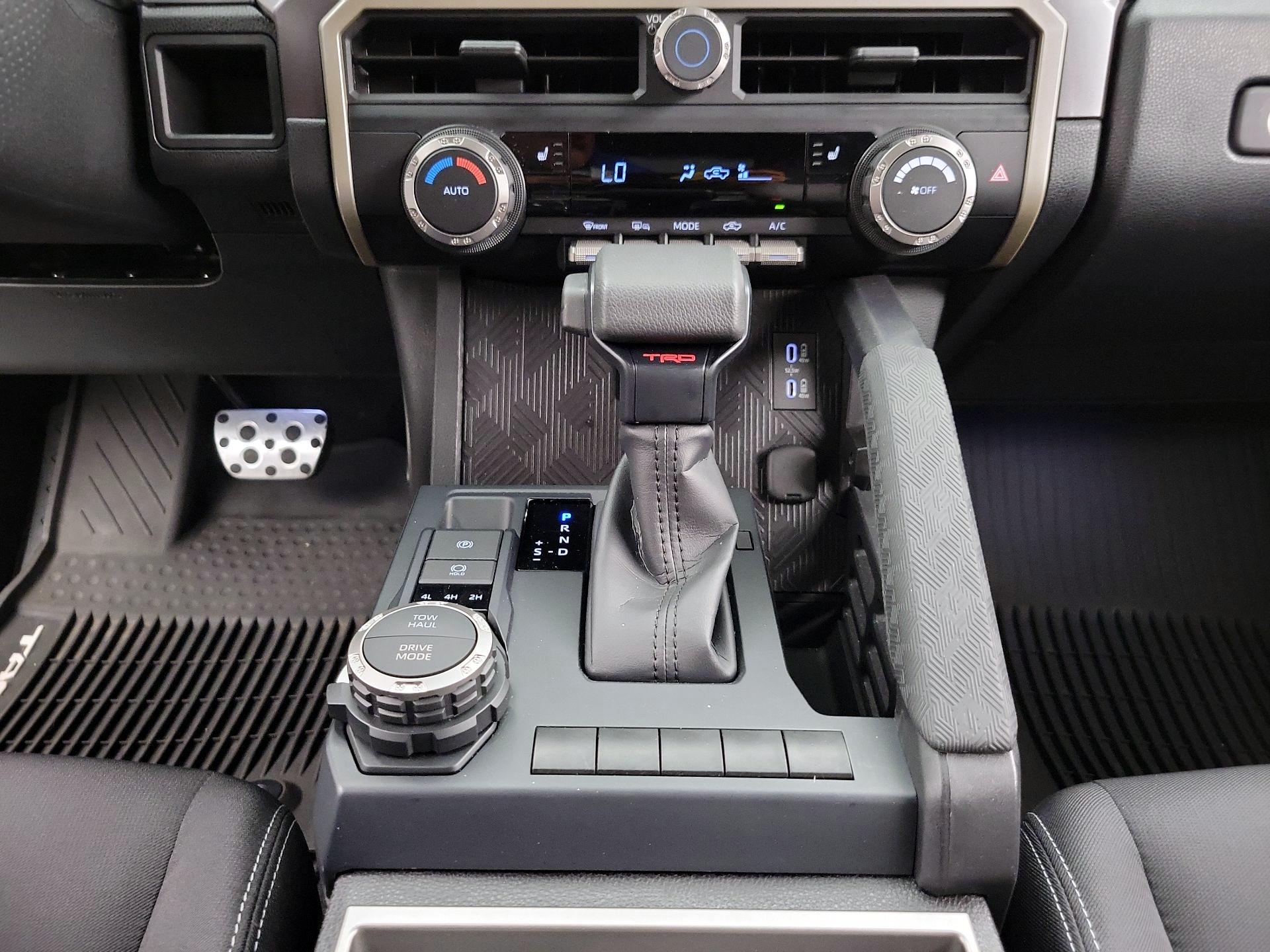 Thumbnail: 2024 Toyota Tacoma - 17