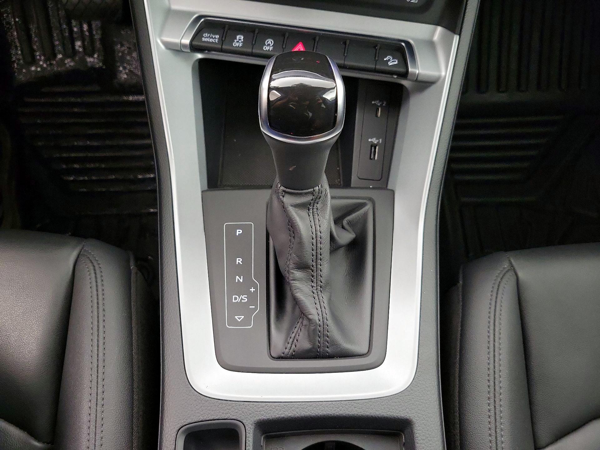Thumbnail: 2021 Audi Q3 - 17
