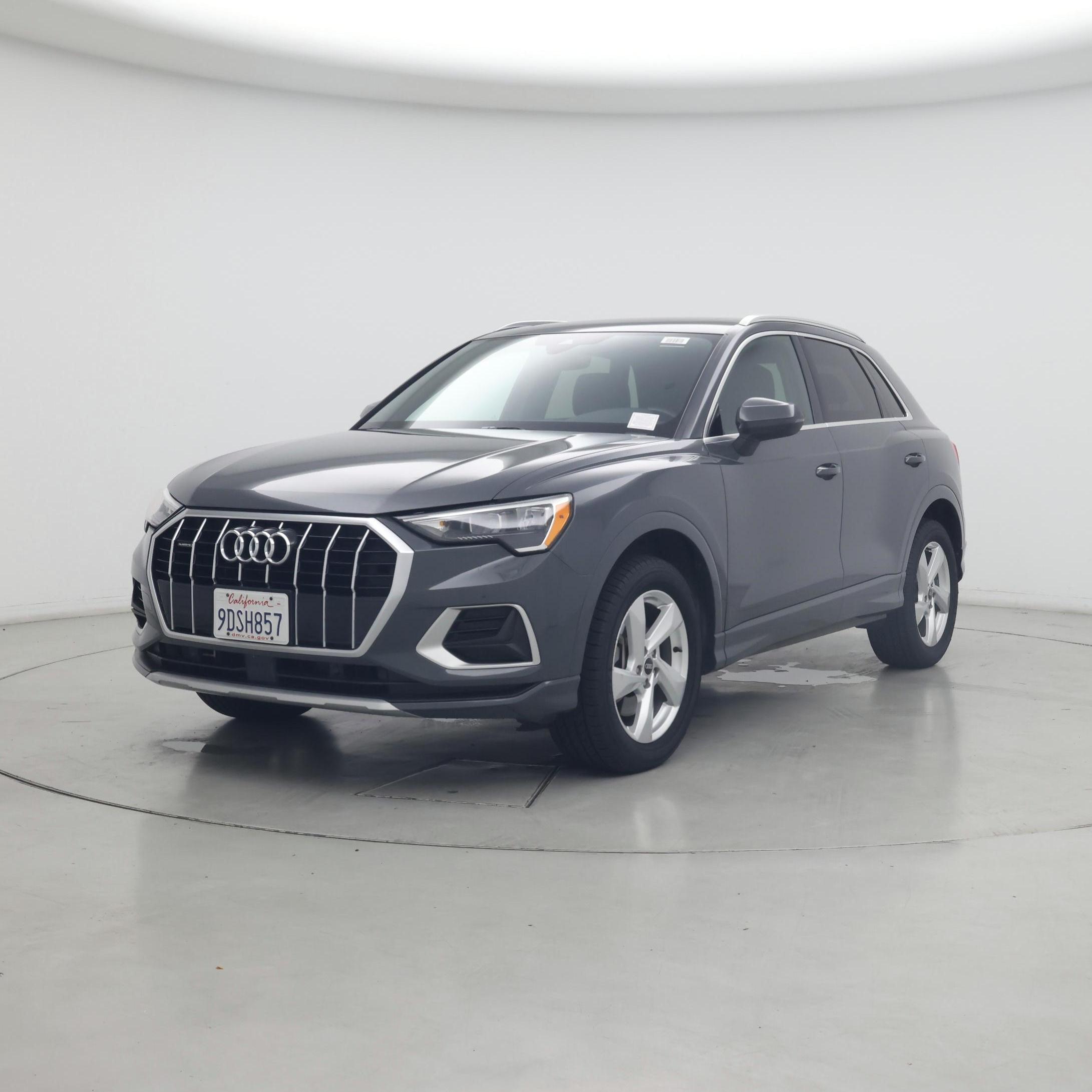 Thumbnail: 2021 Audi Q3 - 4